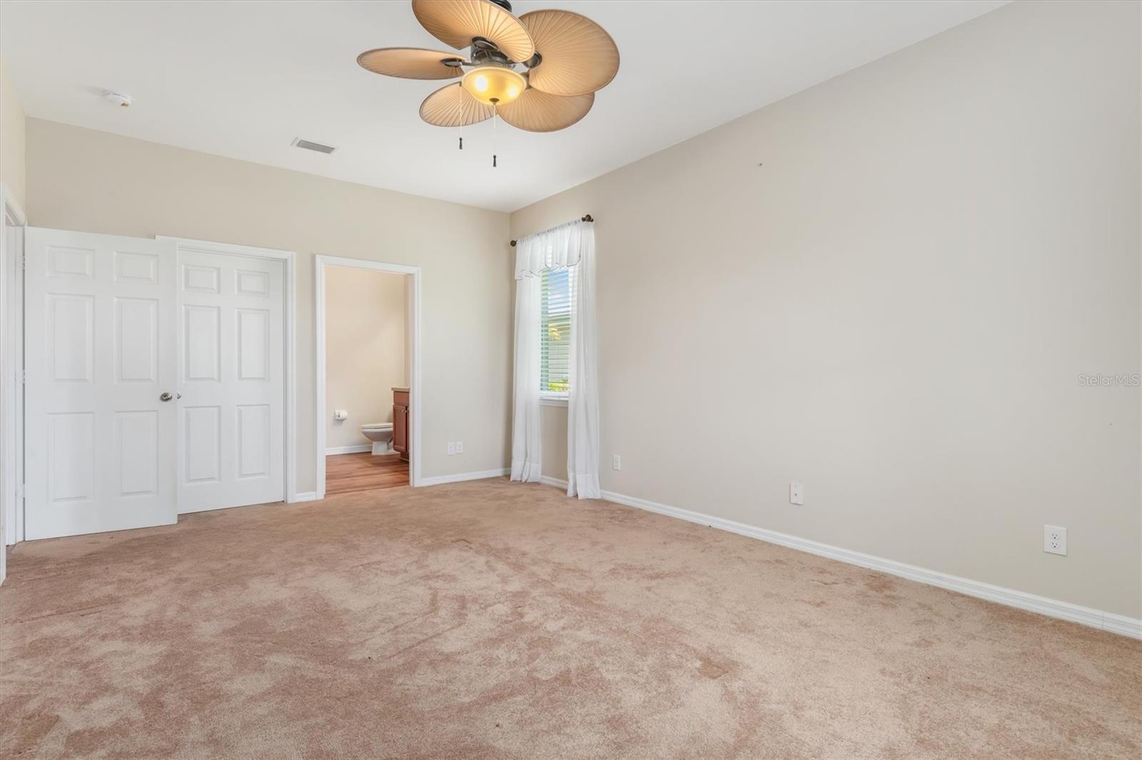 Image 17 of 57 For 24611 Rio Villa Lakes Circle