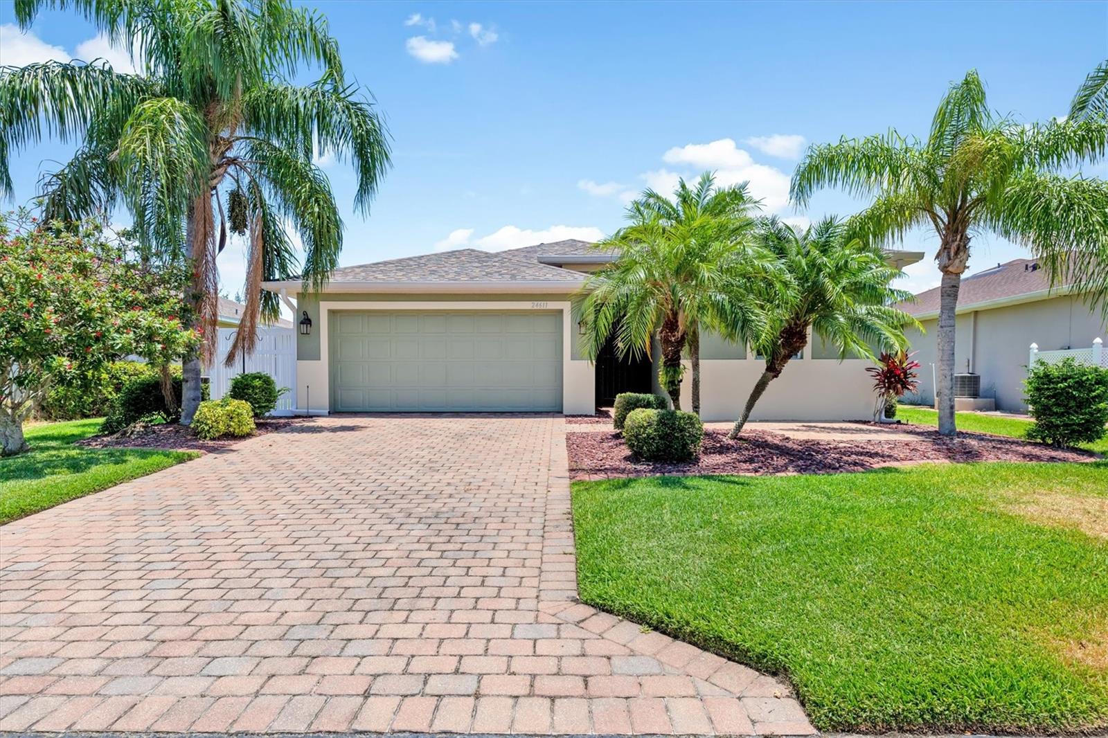 Image 32 of 57 For 24611 Rio Villa Lakes Circle