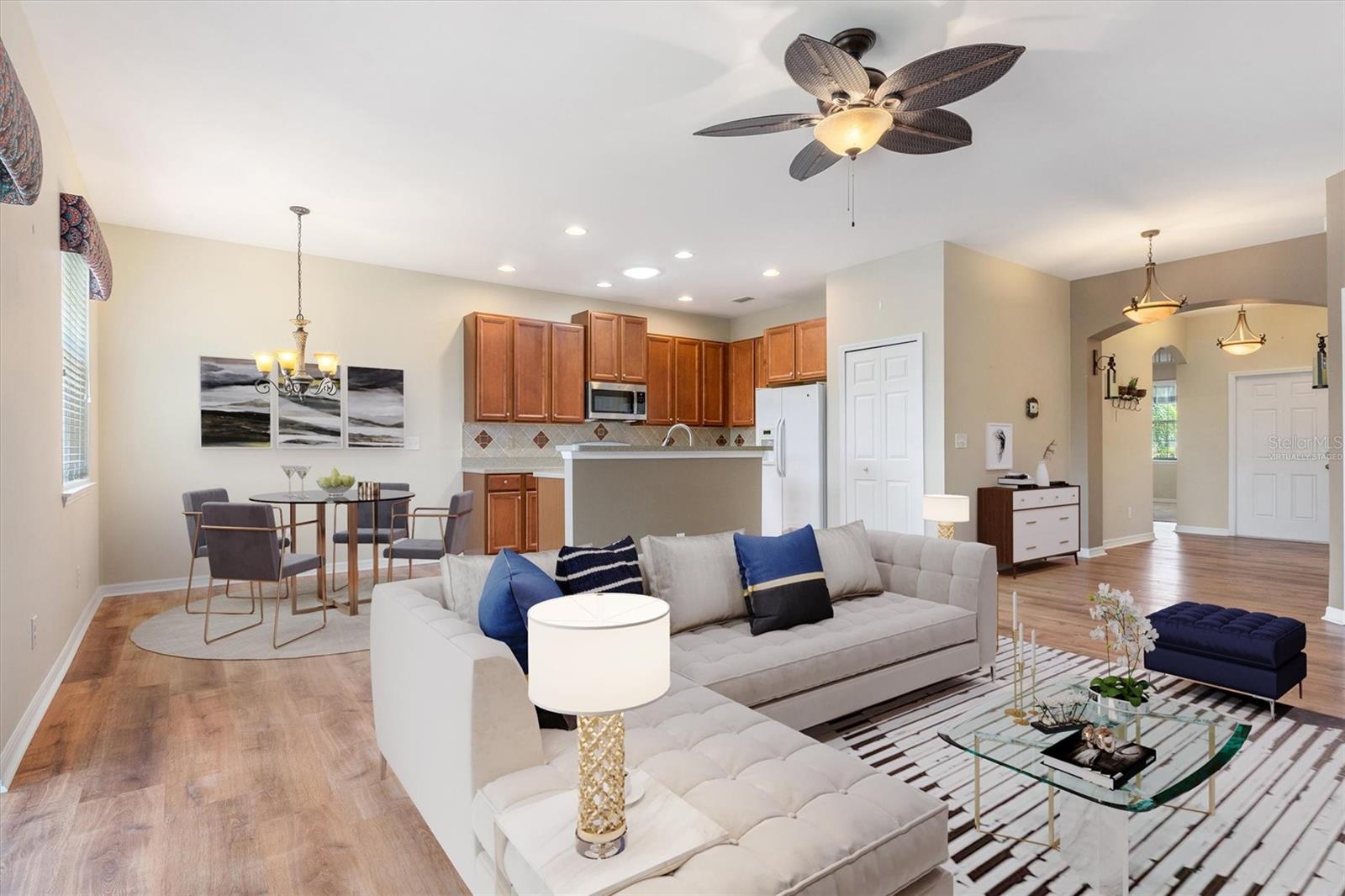 Image 6 of 57 For 24611 Rio Villa Lakes Circle