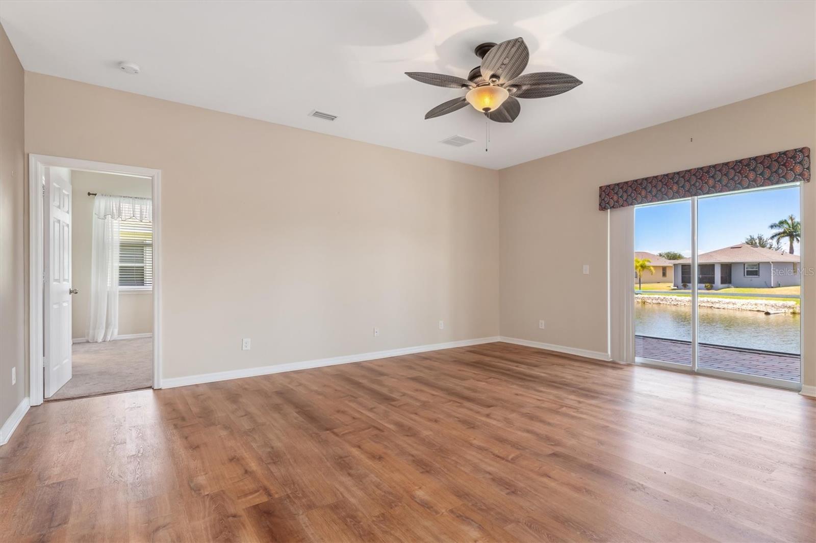 Image 9 of 57 For 24611 Rio Villa Lakes Circle