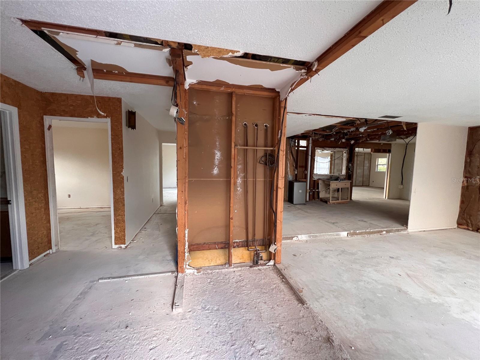 Image 3 of 9 For 4419 Crews Court