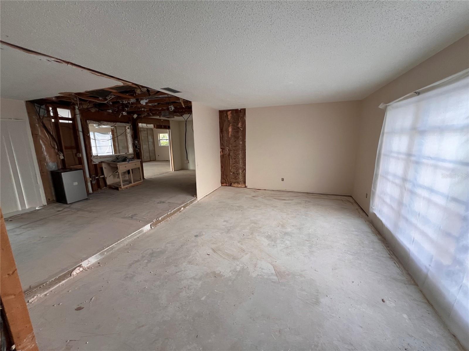 Image 4 of 9 For 4419 Crews Court