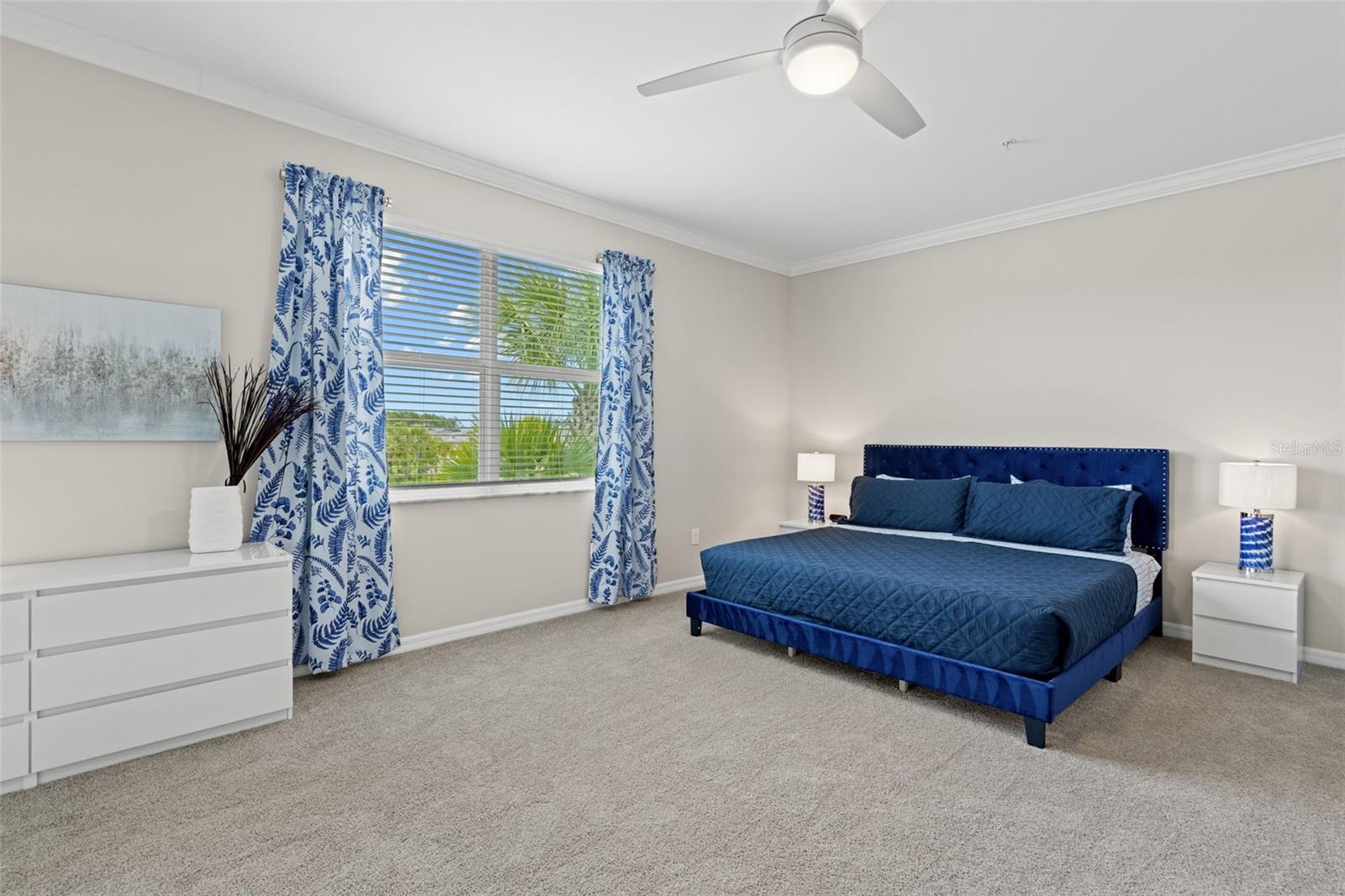 Image 13 of 32 For 15999 Grassland Lane 3221