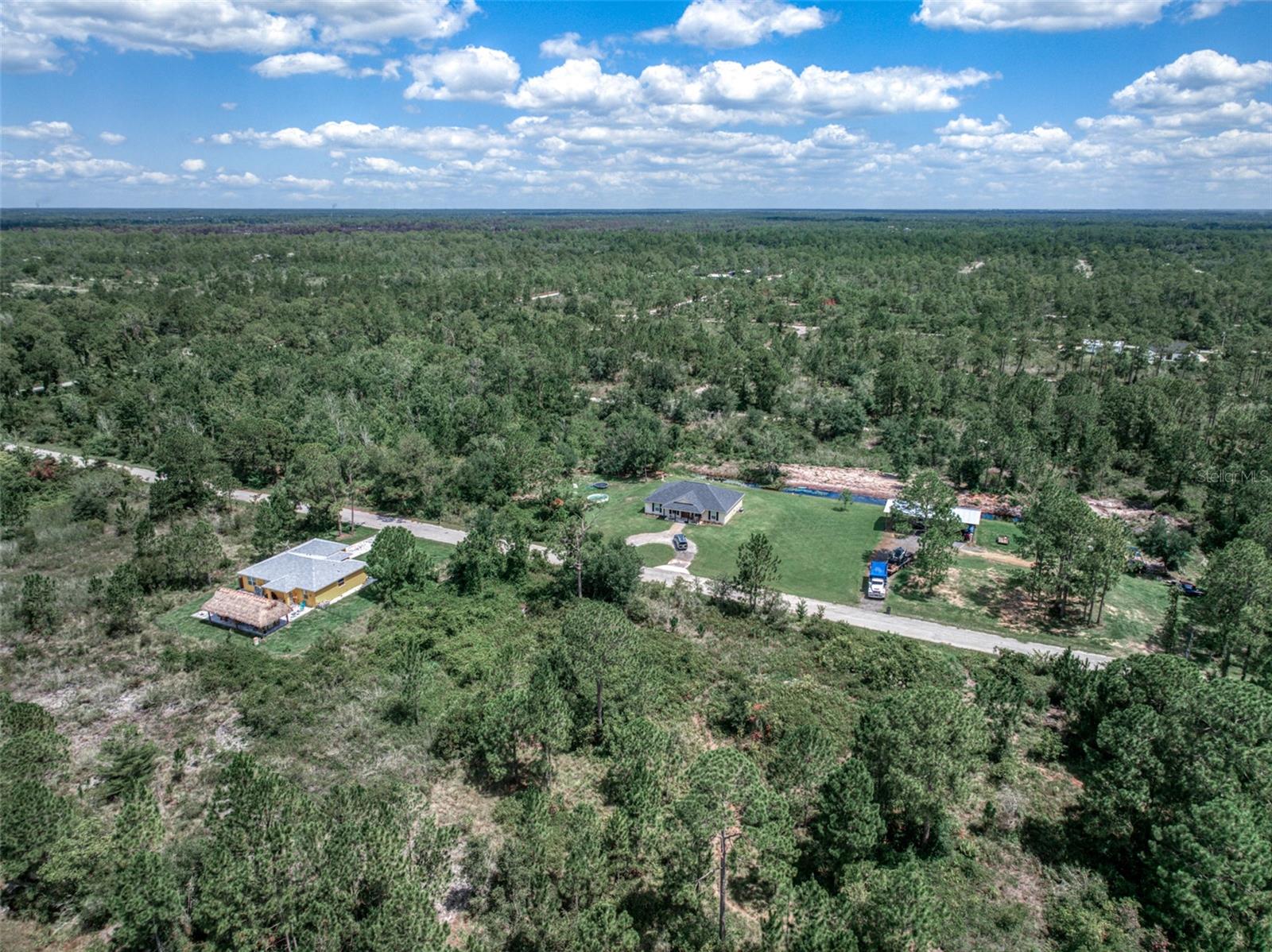 Listing photo id 10 for 3341 Pheasant Avenue