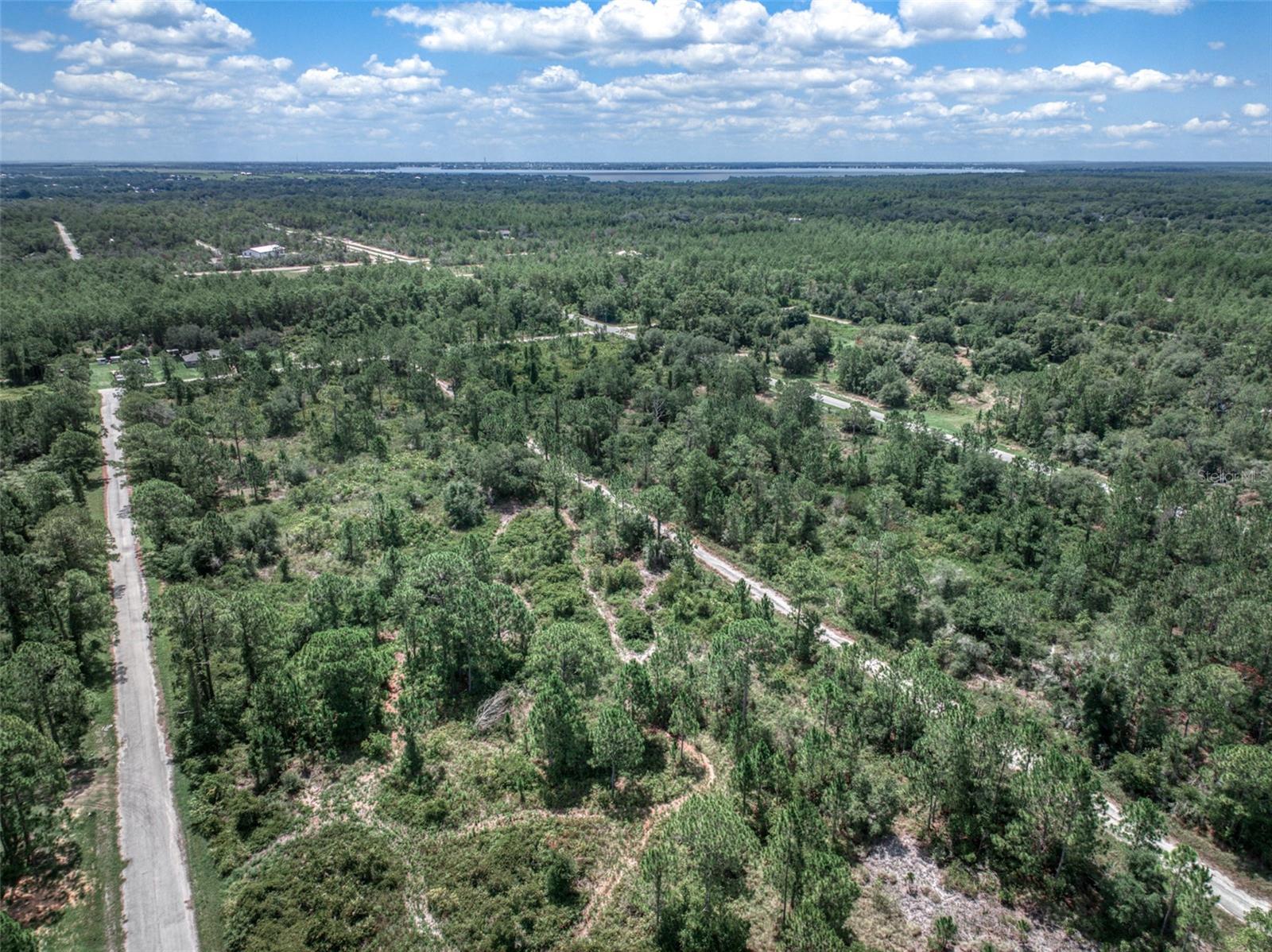 Listing photo id 11 for 3341 Pheasant Avenue