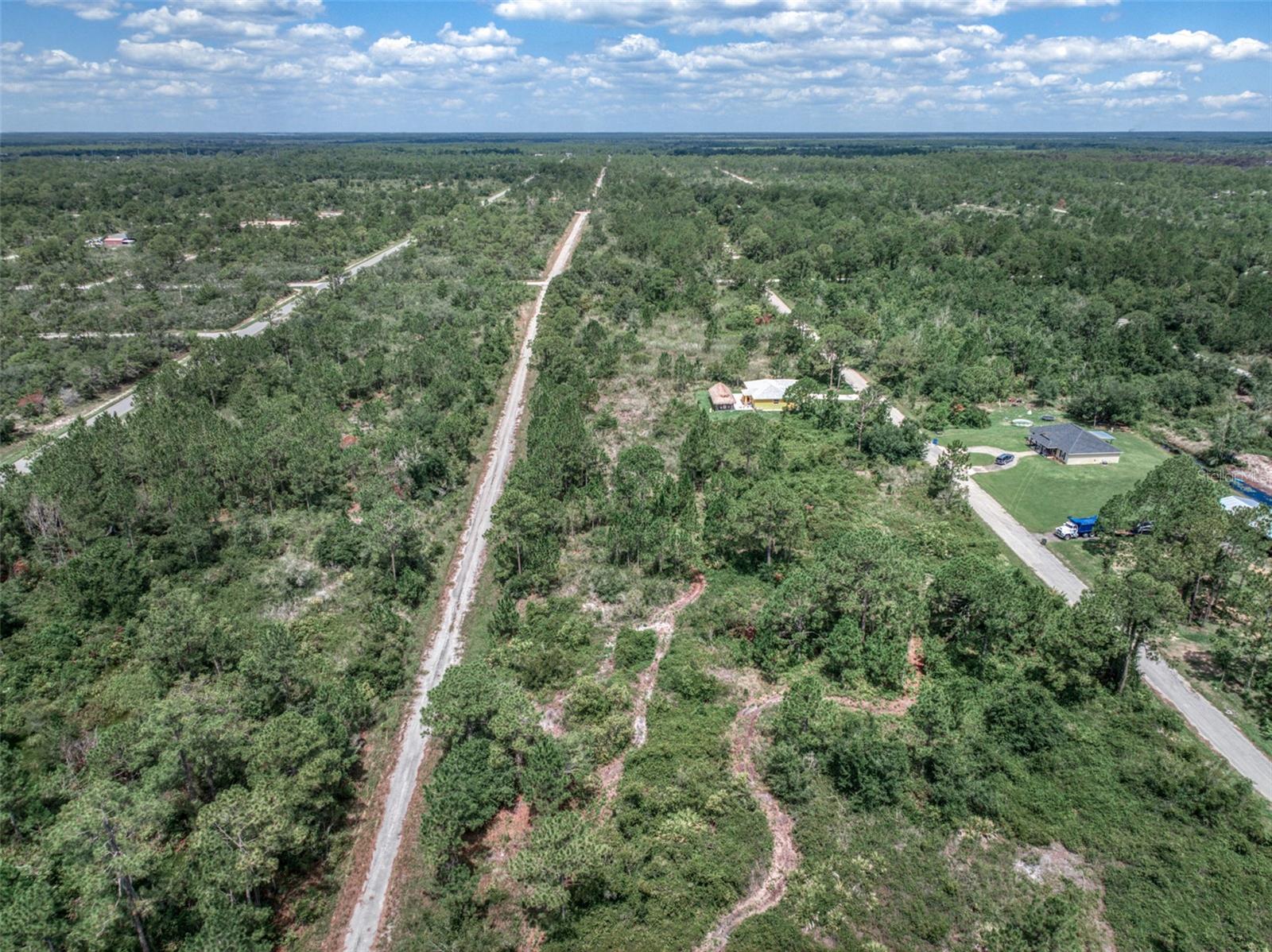 Listing photo id 13 for 3341 Pheasant Avenue