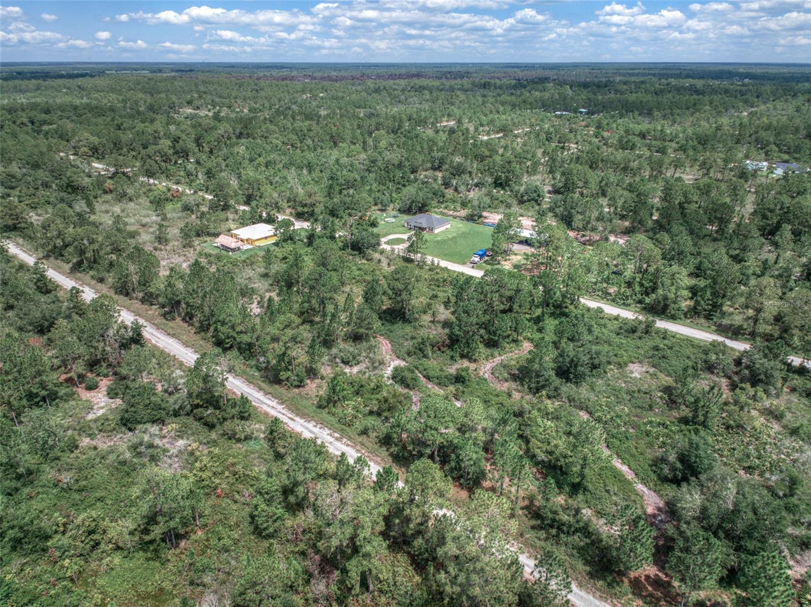 Listing photo id 14 for 3341 Pheasant Avenue
