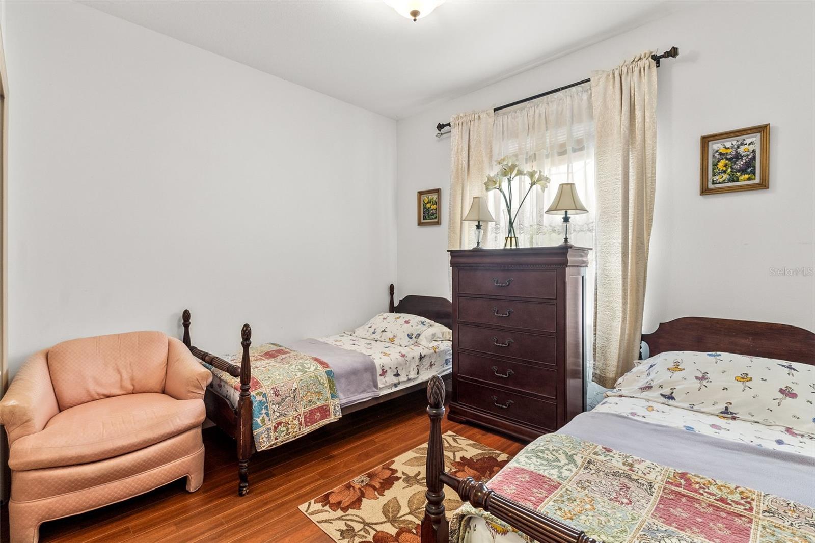 Listing photo id 6 for 232-234 Santurce Avenue