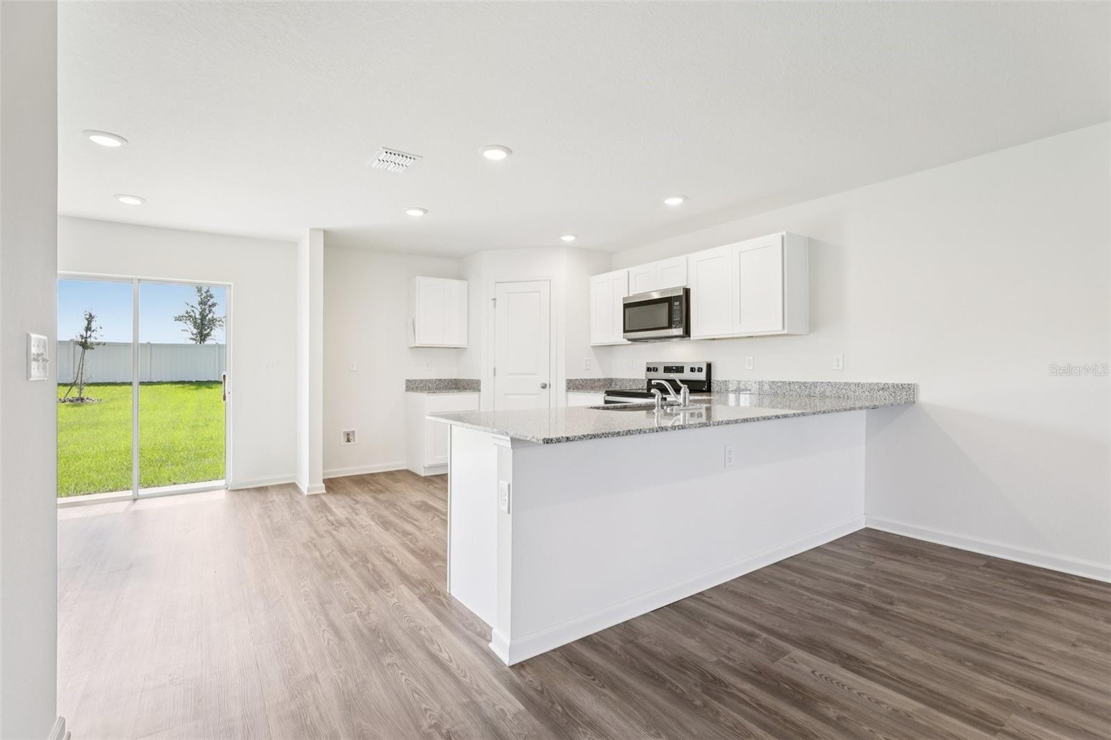 Image 11 of 41 For 1813 Grassmere Street