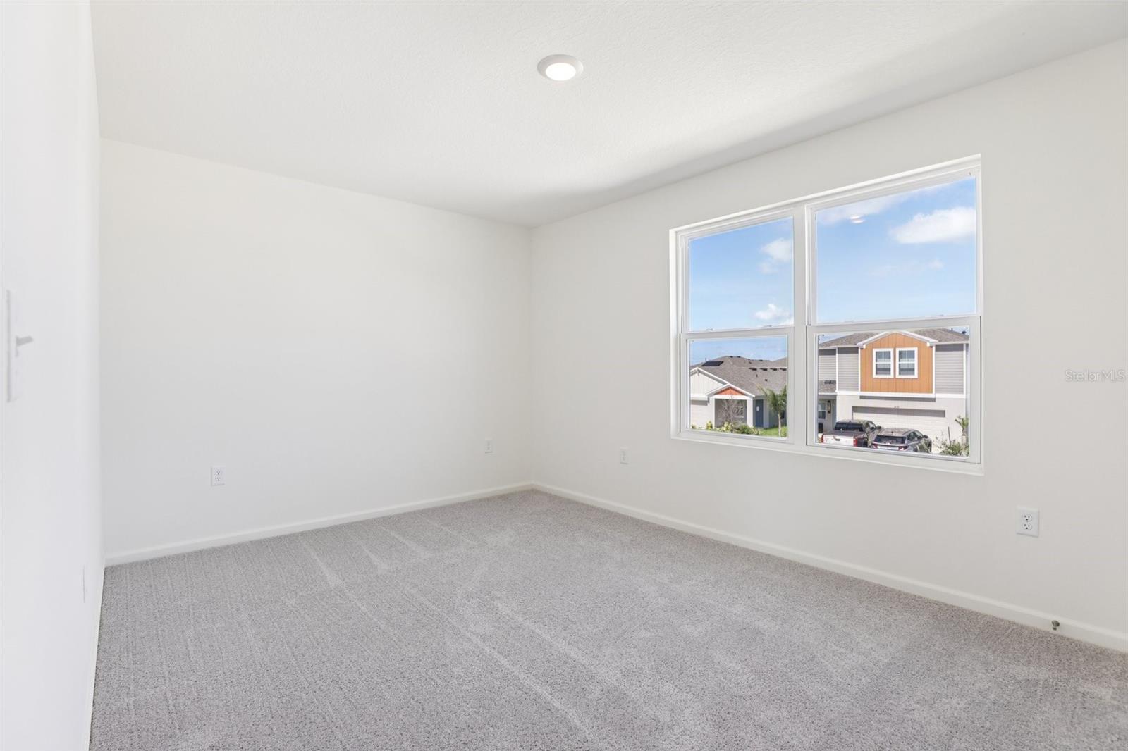 Image 16 of 41 For 1813 Grassmere Street