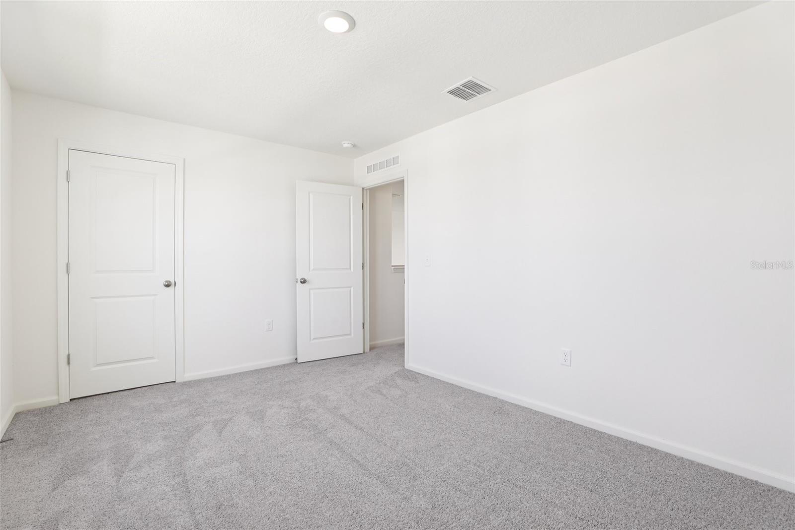 Image 19 of 41 For 1813 Grassmere Street
