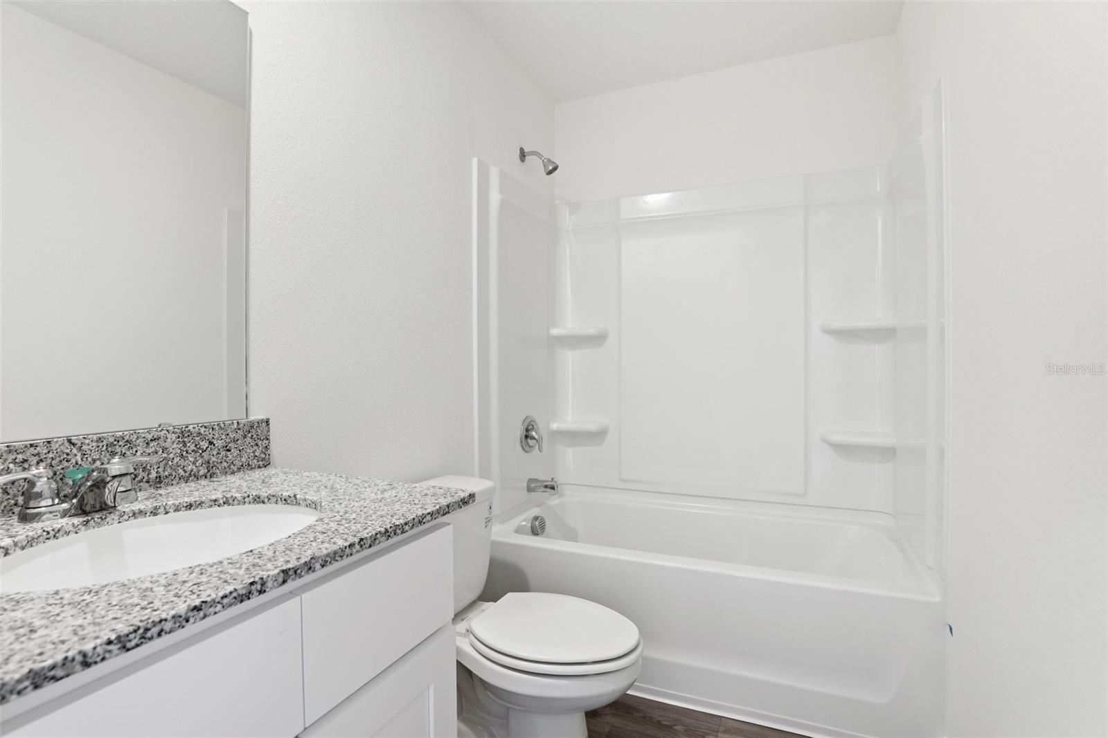 Image 20 of 41 For 1813 Grassmere Street