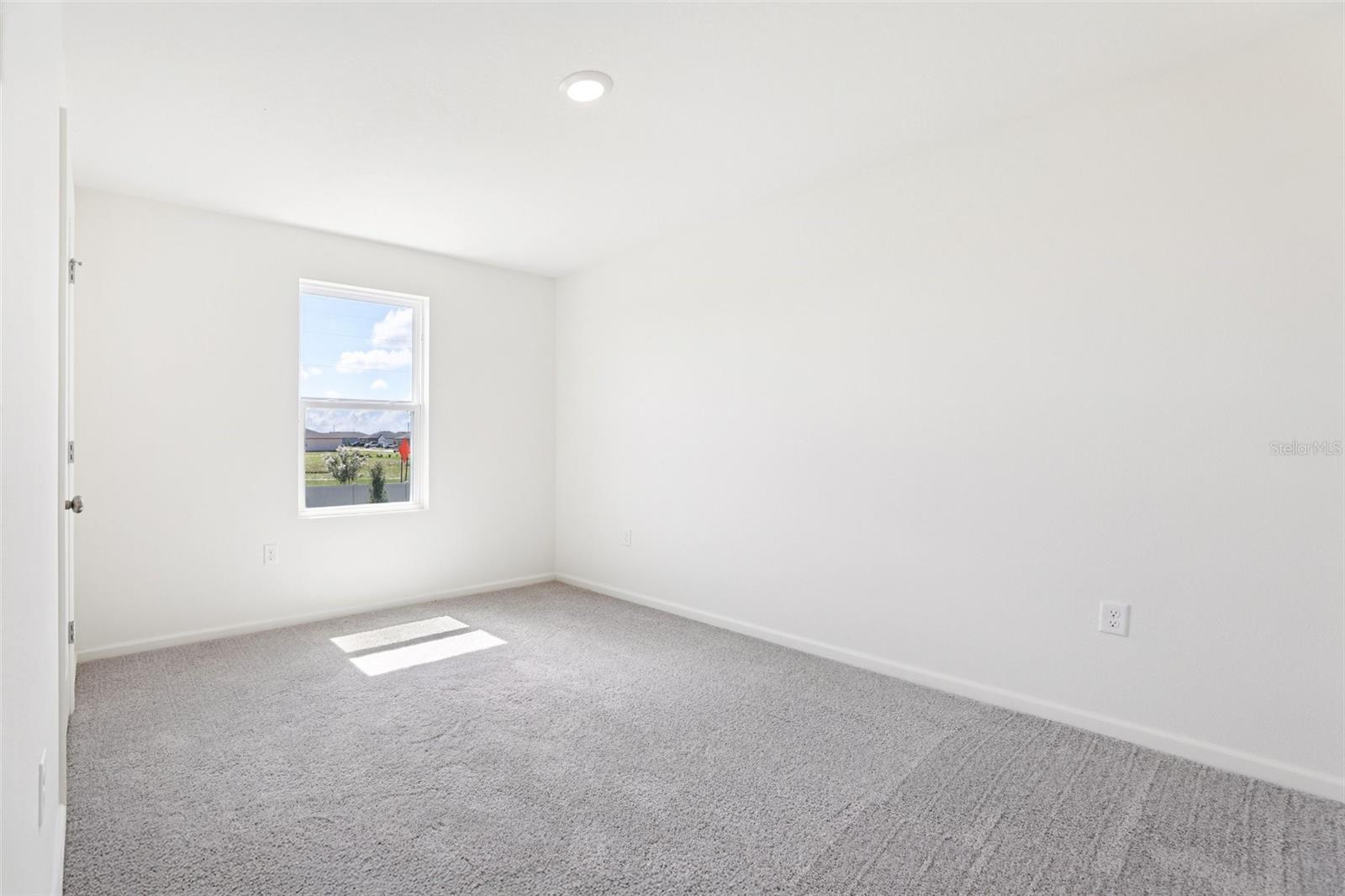 Image 22 of 41 For 1813 Grassmere Street