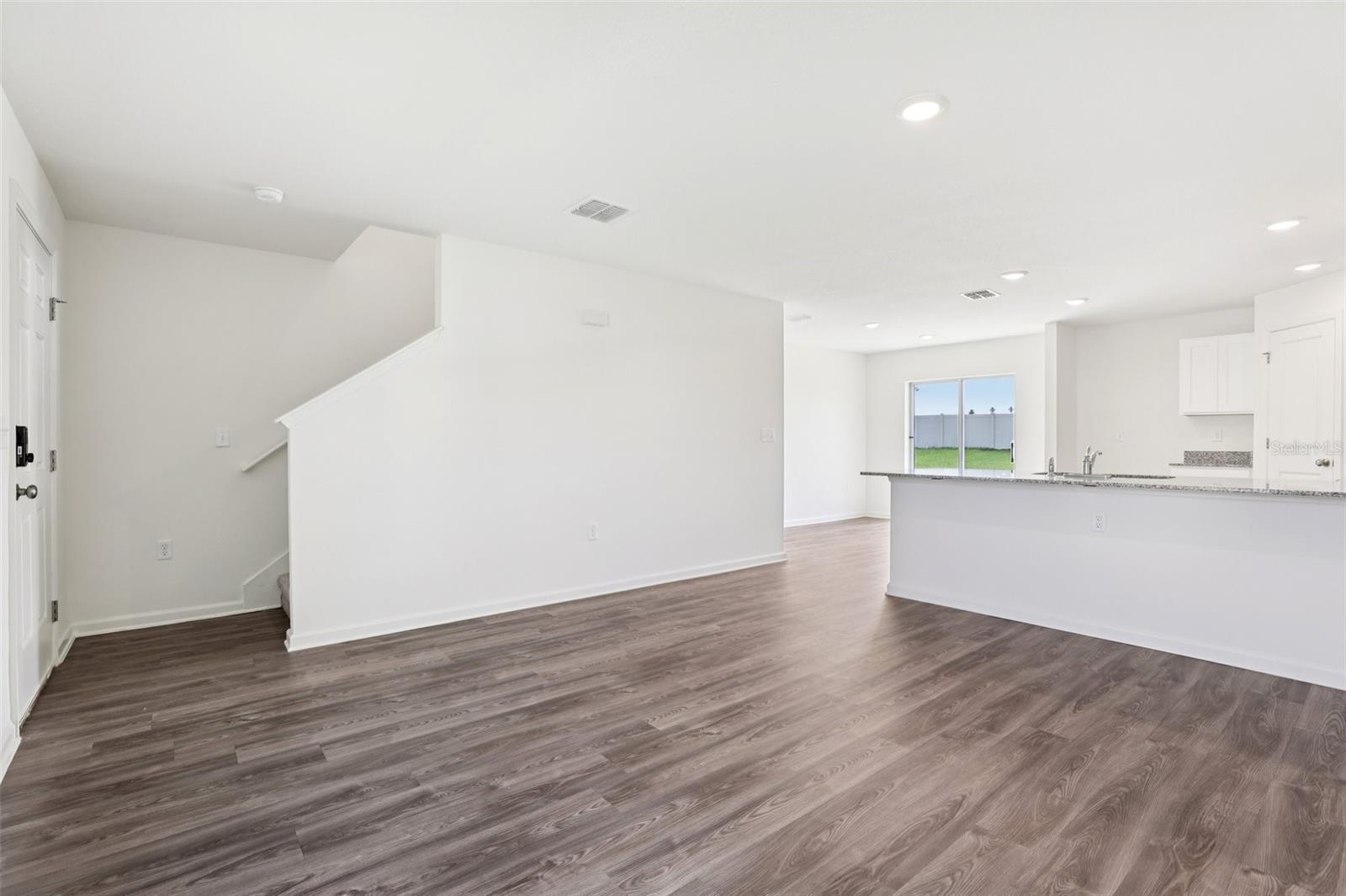 Image 8 of 41 For 1813 Grassmere Street