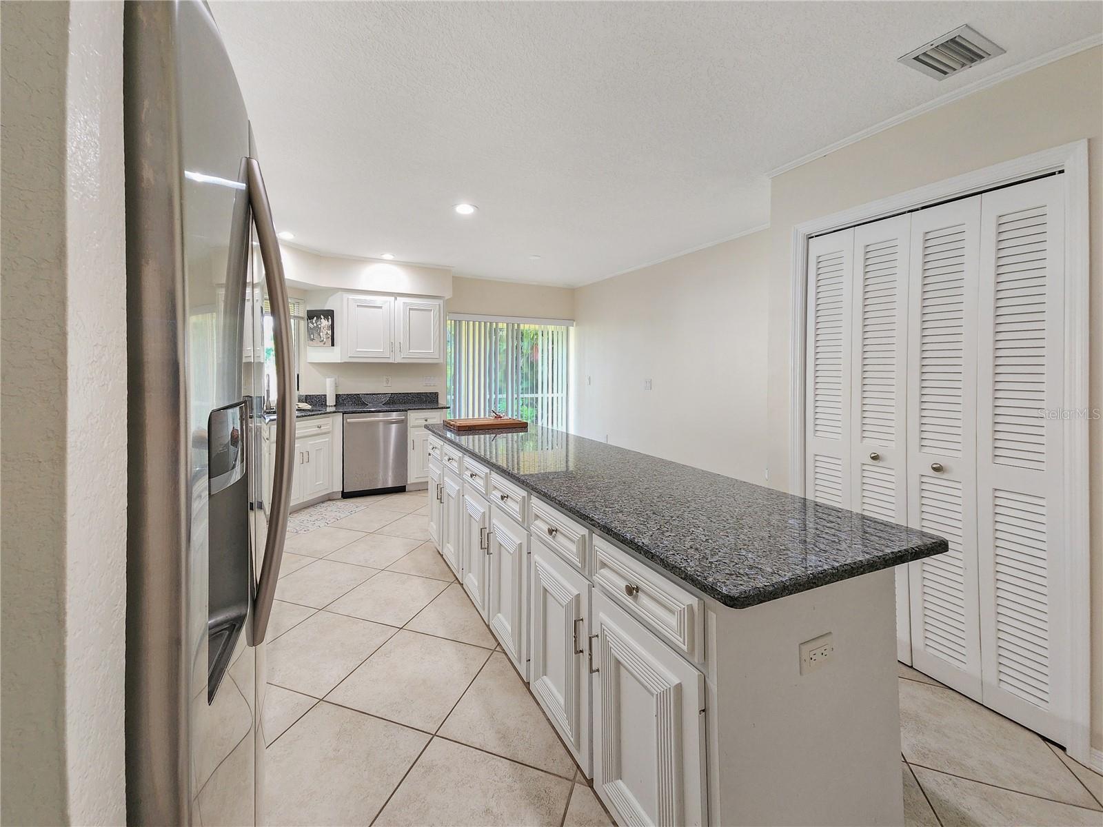 Image 12 of 29 For 695 Coronado Drive