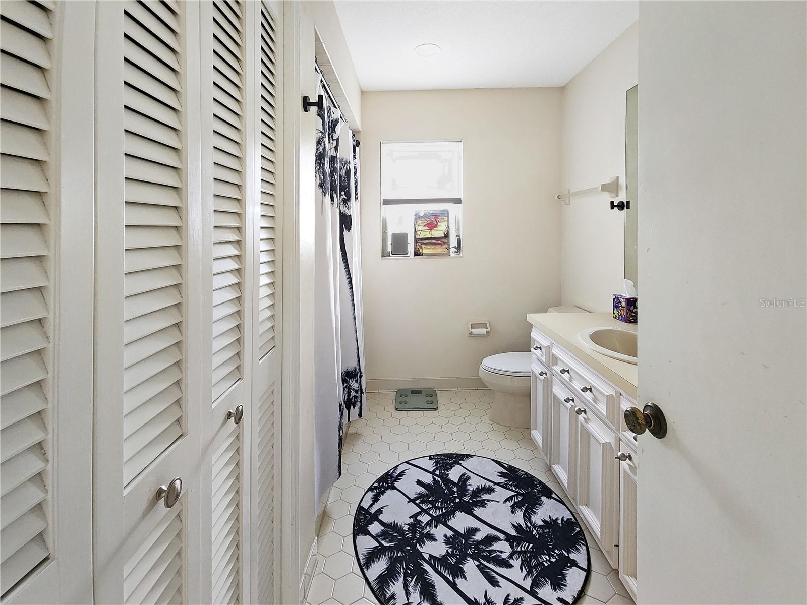 Image 22 of 29 For 695 Coronado Drive