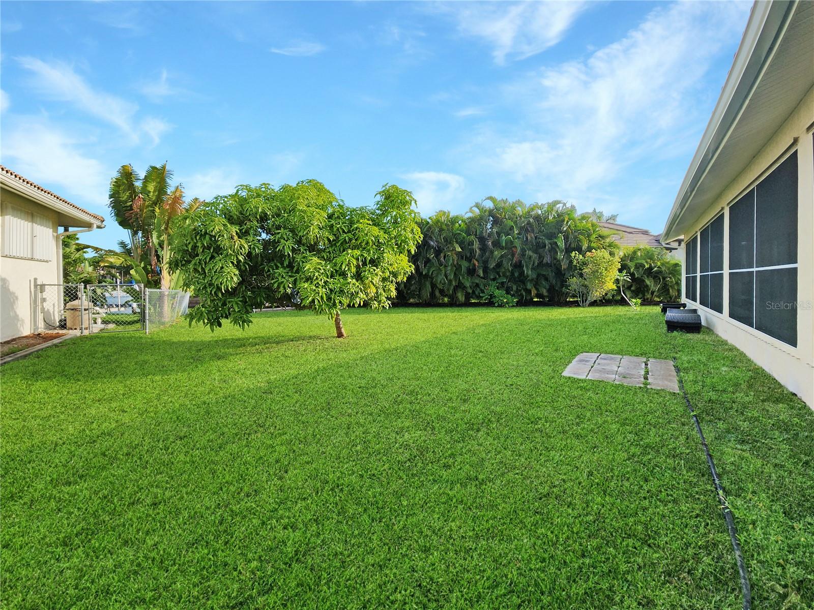 Image 5 of 29 For 695 Coronado Drive