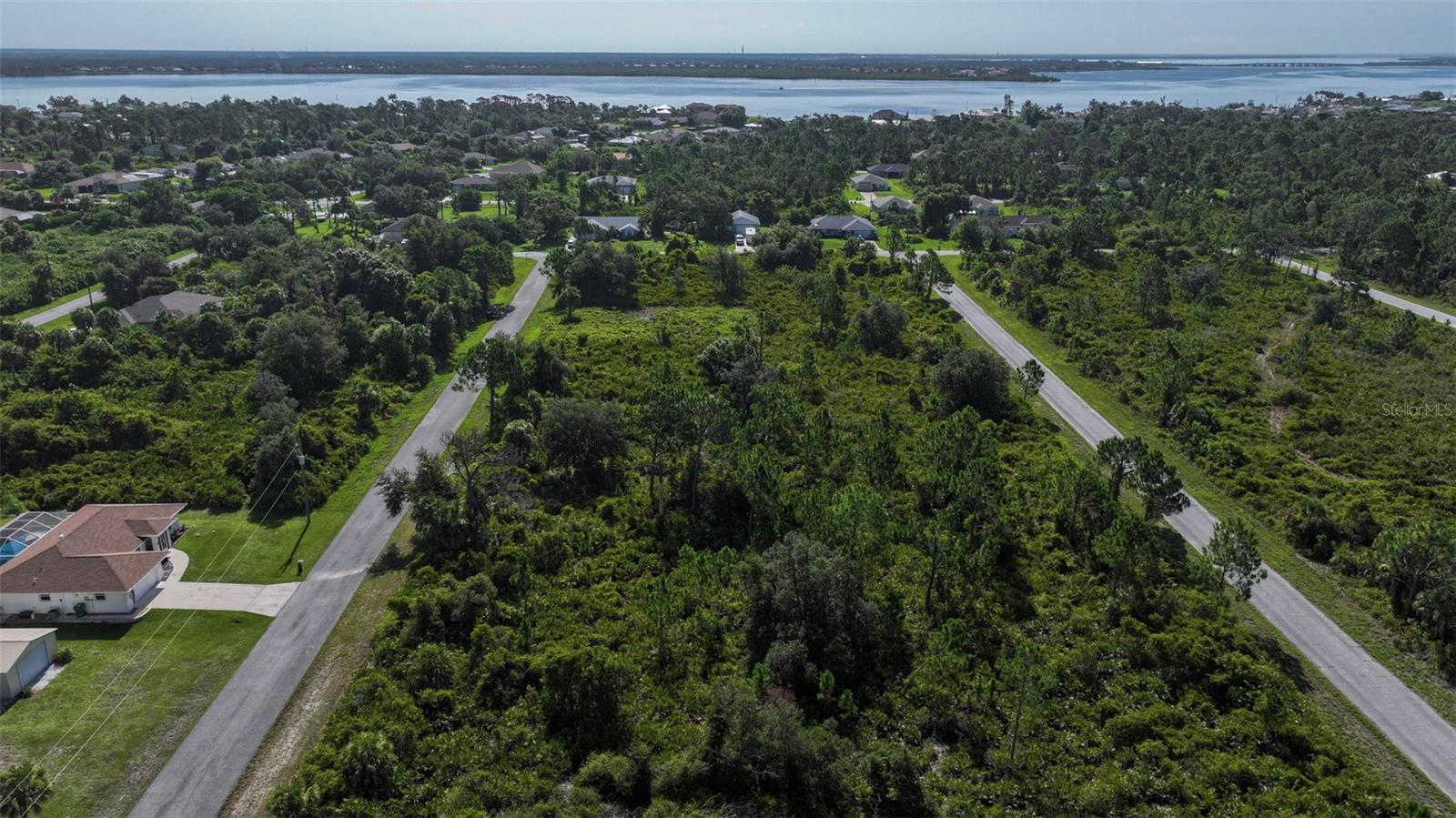 Image 19 of 46 For 12189 Grace Avenue