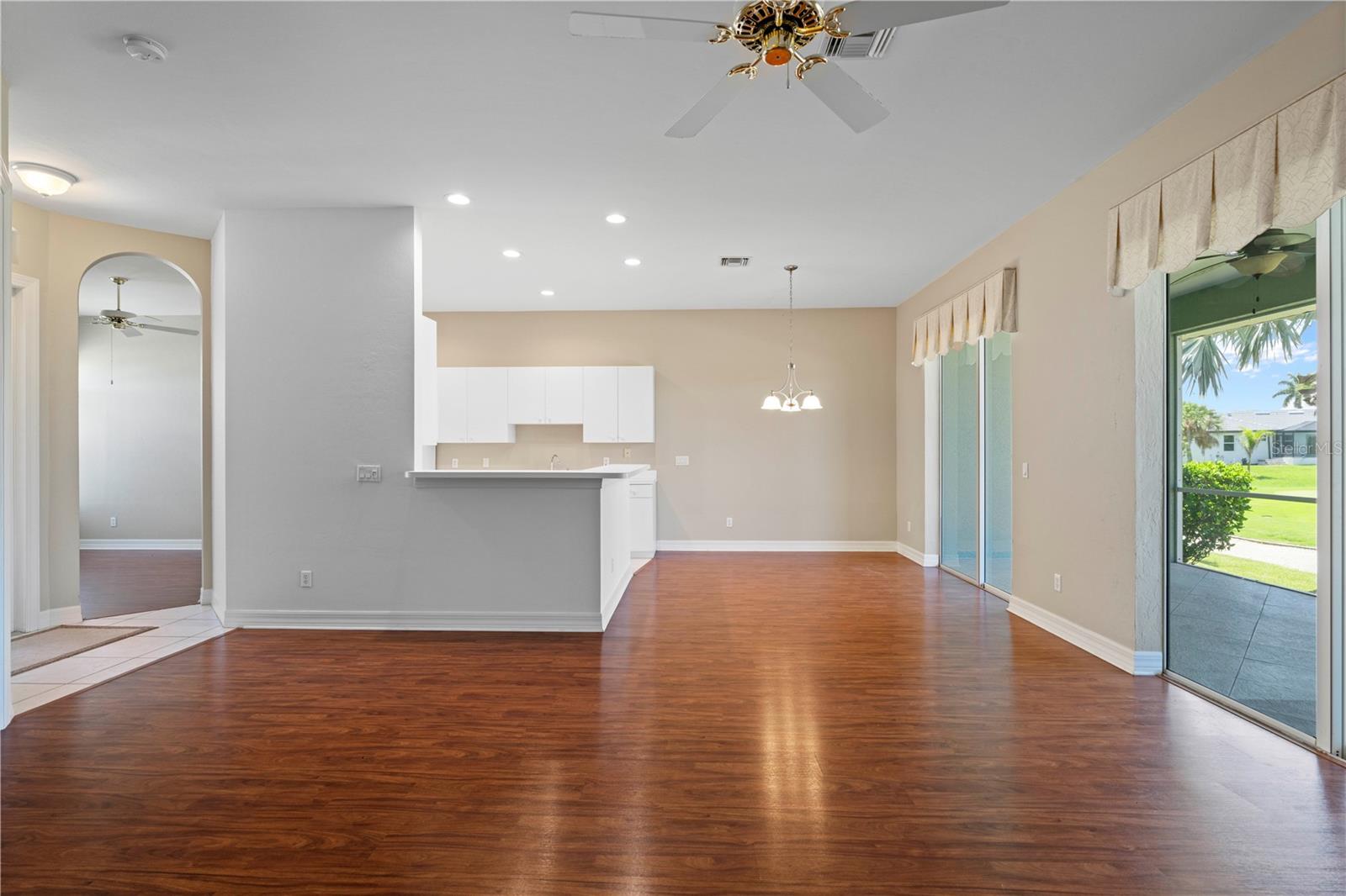 Image 16 of 59 For 1519 Atares Drive 112