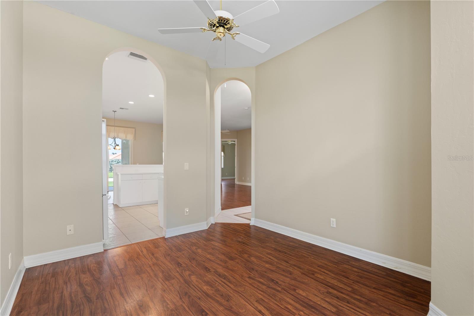 Image 19 of 59 For 1519 Atares Drive 112