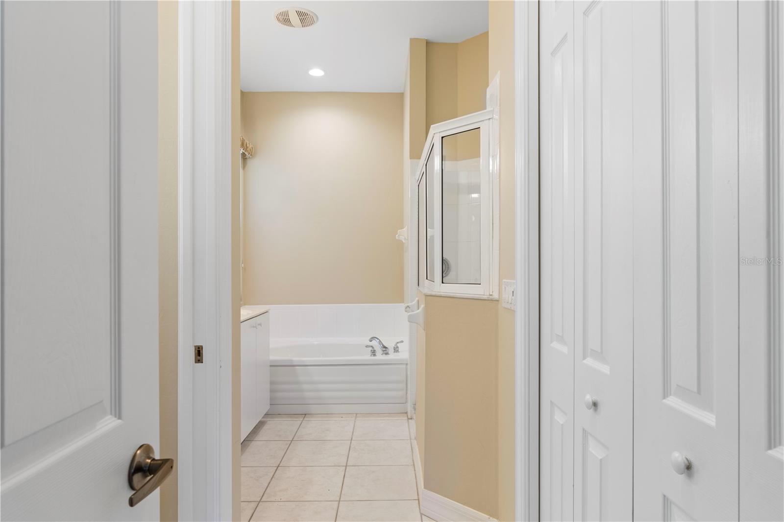 Image 33 of 59 For 1519 Atares Drive 112