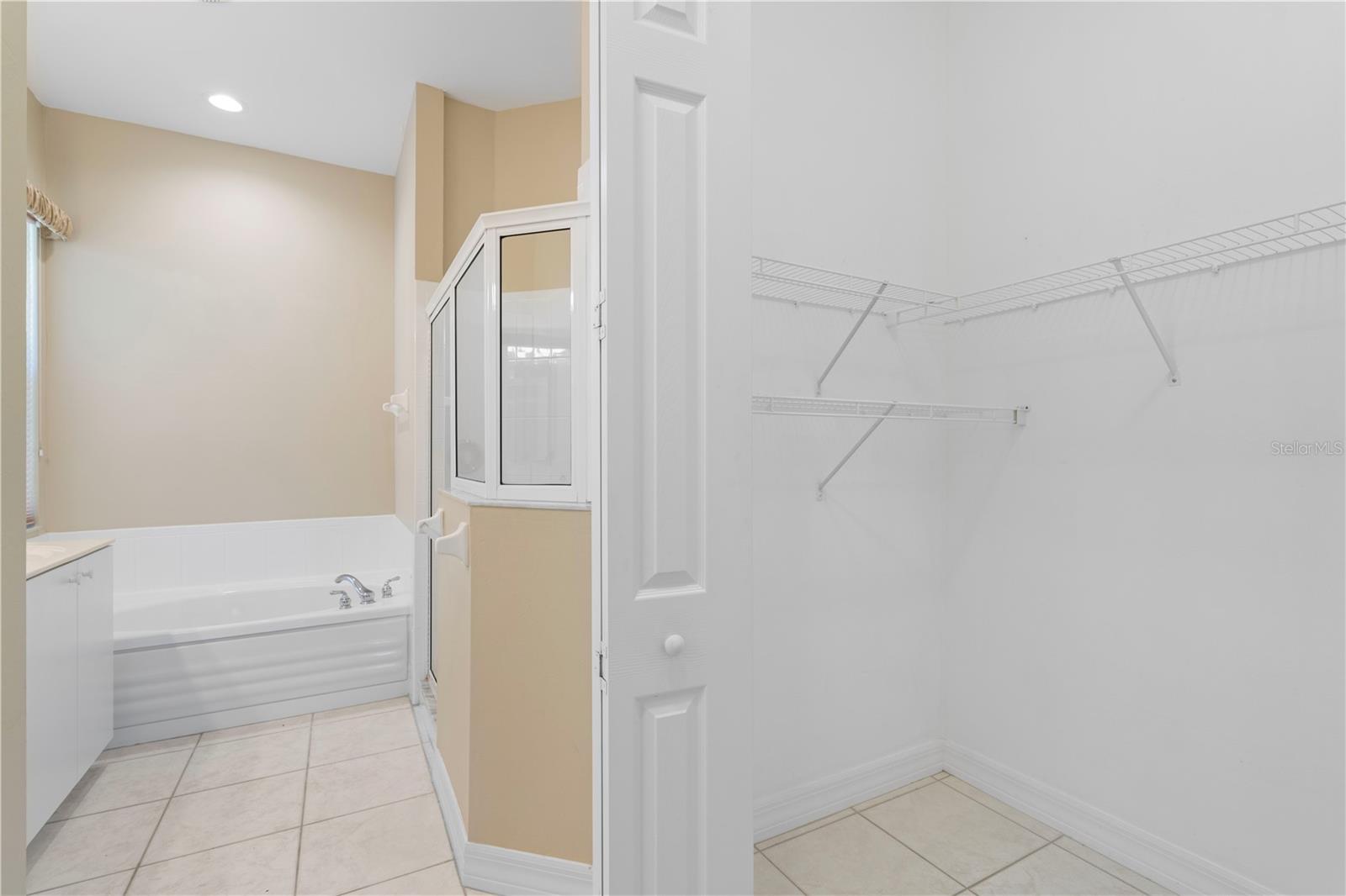 Image 34 of 59 For 1519 Atares Drive 112