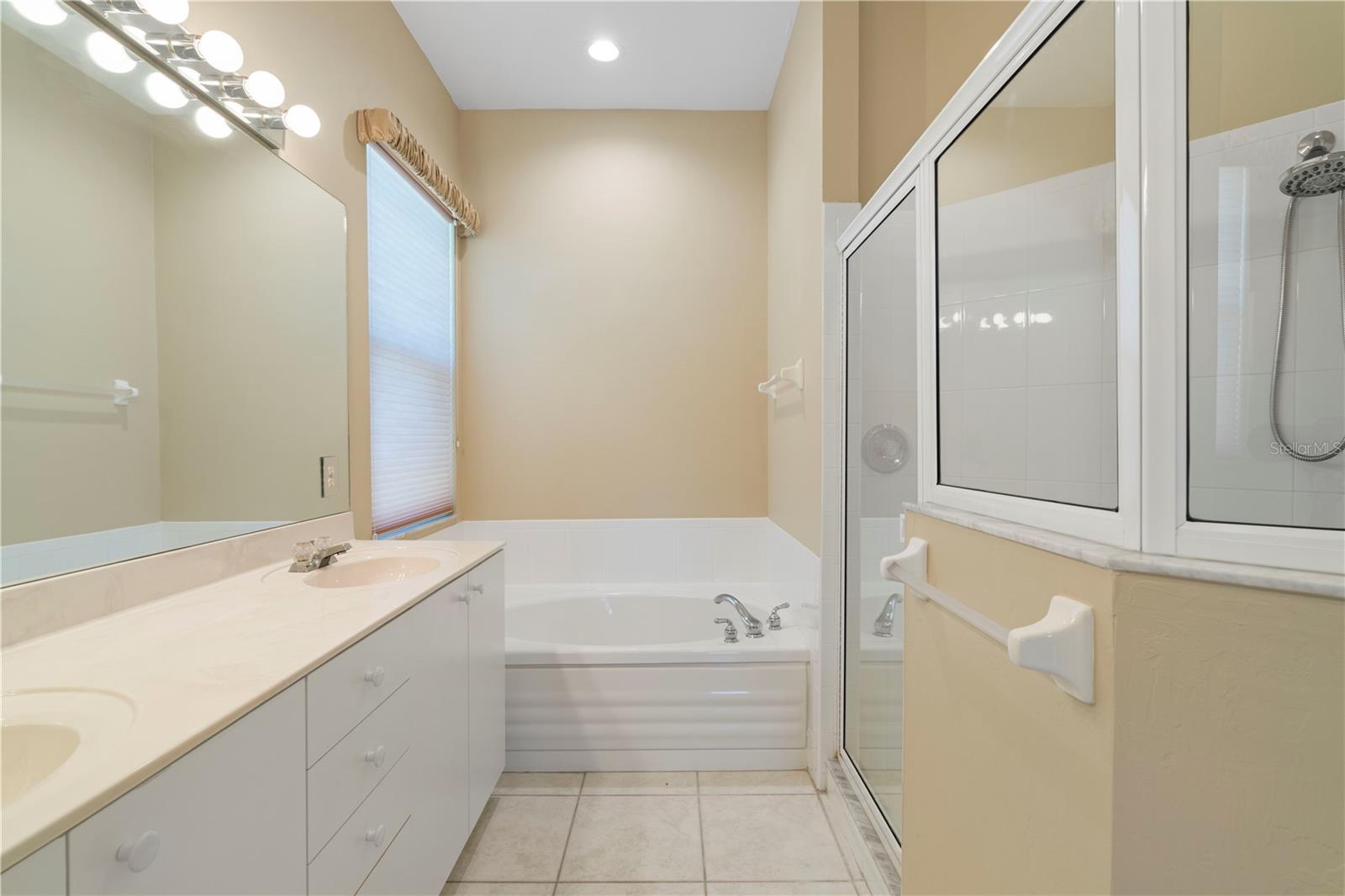 Image 37 of 59 For 1519 Atares Drive 112