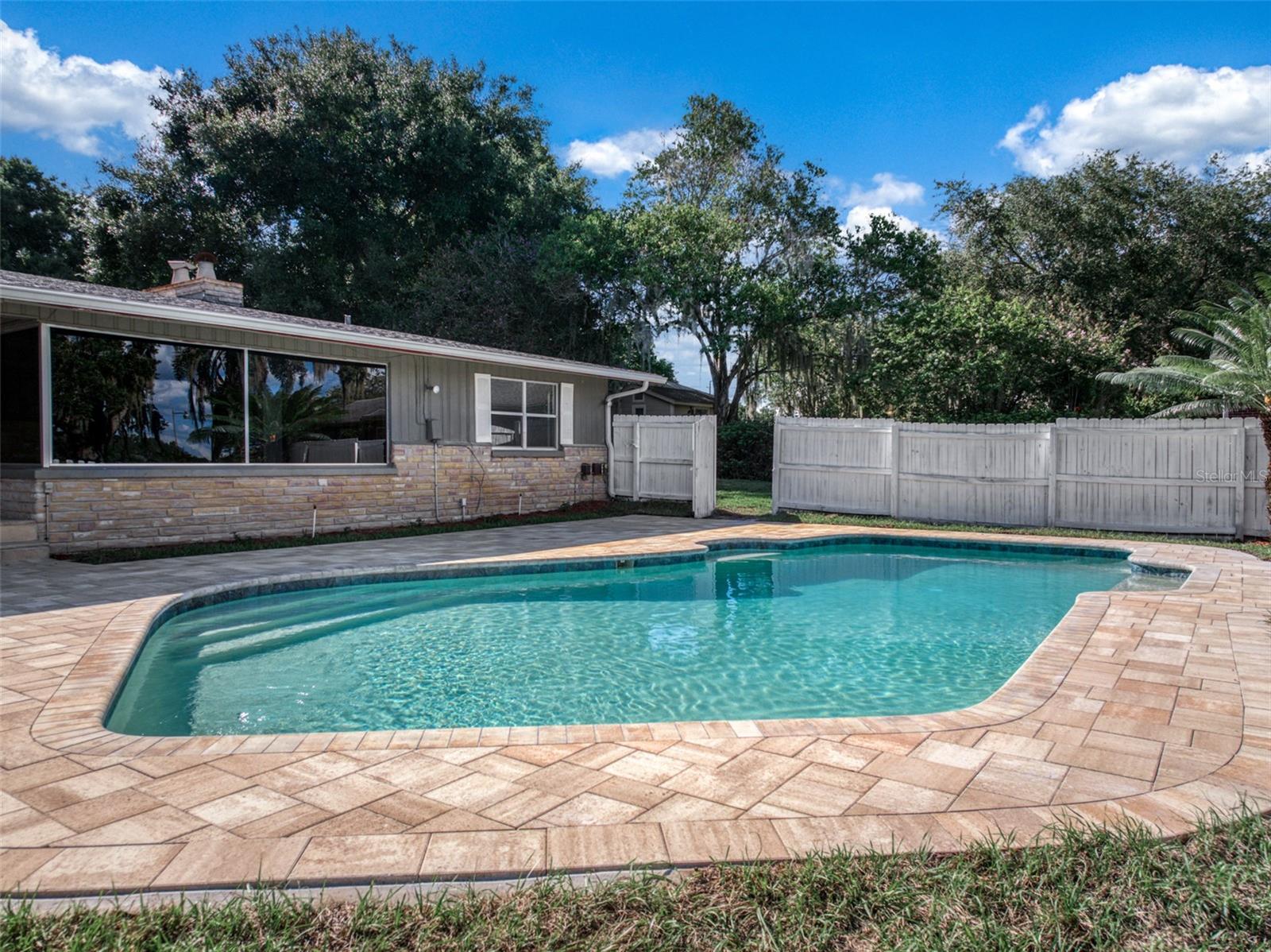 Image 21 of 30 For 1103 Peninsular Drive