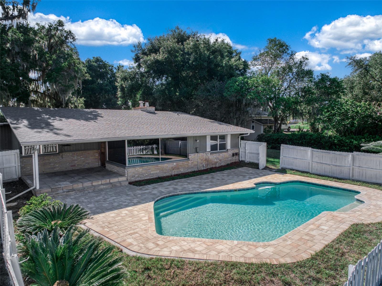 Image 22 of 30 For 1103 Peninsular Drive