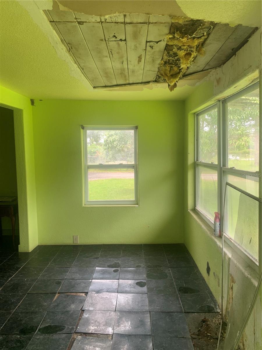 Image 5 of 6 For 4175 Avenue I