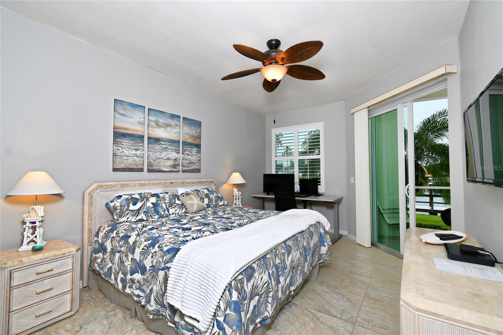 Image 21 of 43 For 2060 Matecumbe Key Road 2102