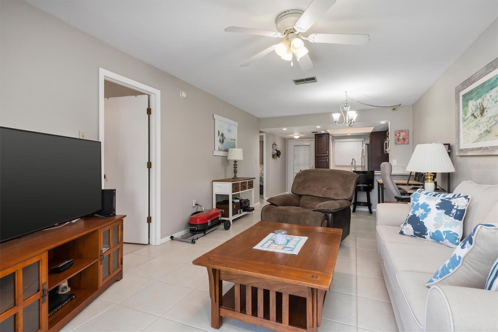 Image 12 of 43 For 25275 Rampart Boulevard 1802