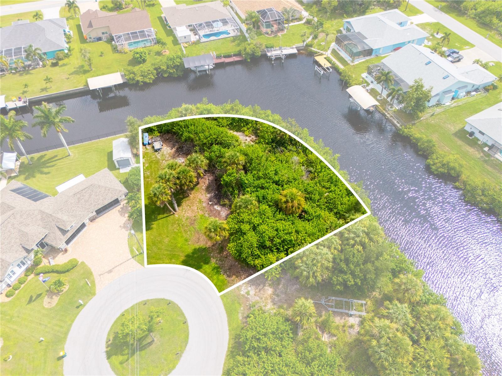 Image 7 of 10 For 4497 Bayview Street