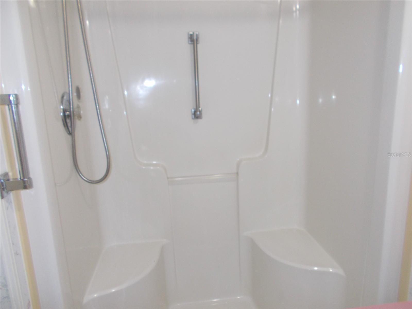 Image 11 of 52 For 5787 Holiday Park Boulevard