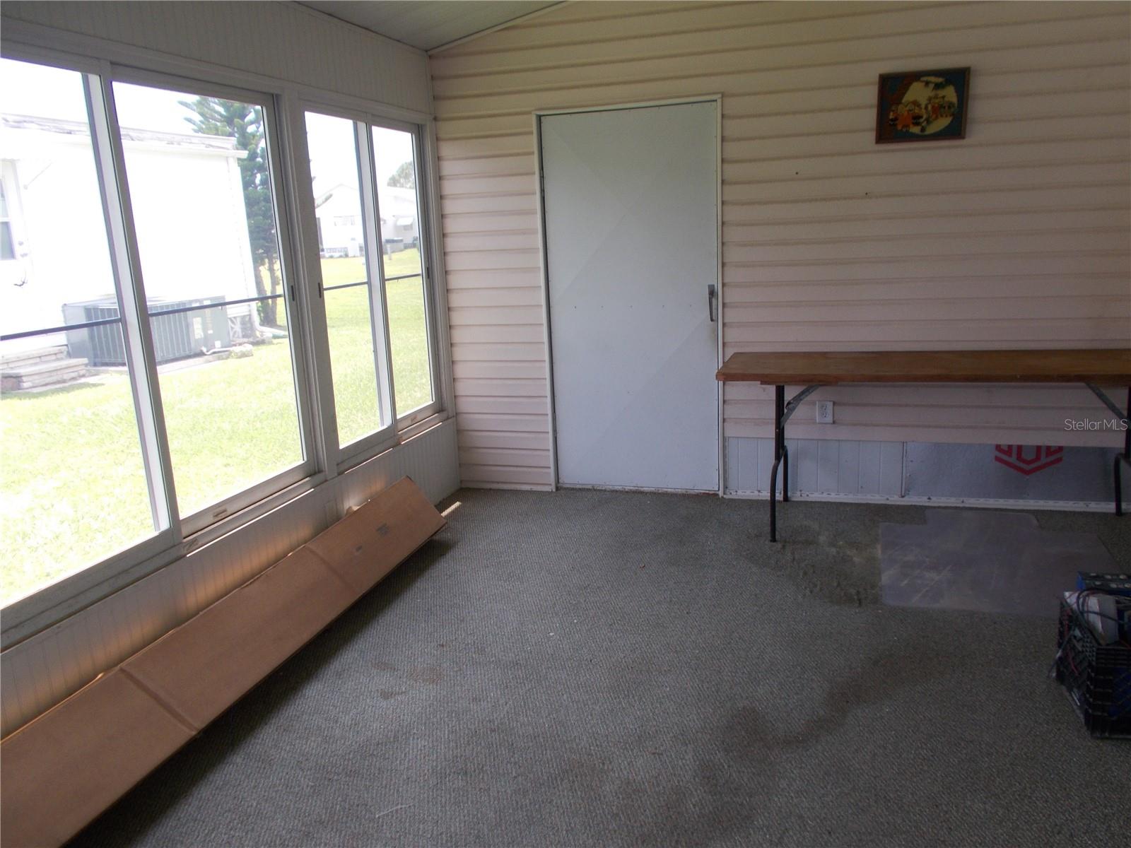 Image 19 of 52 For 5787 Holiday Park Boulevard