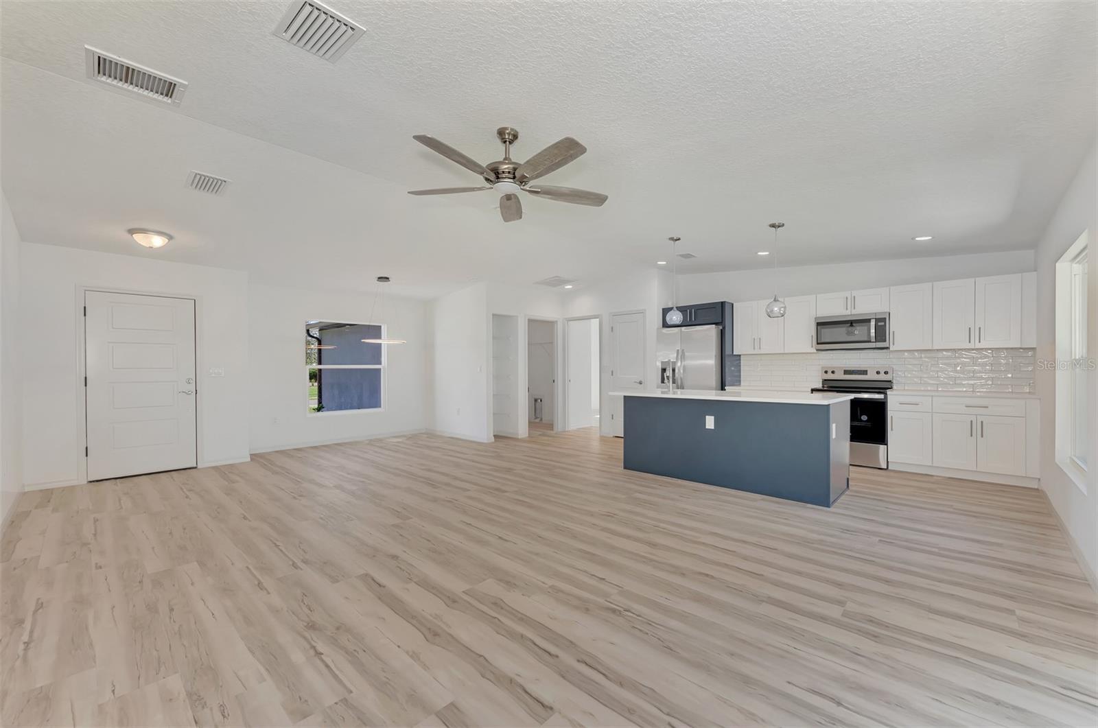 Image 10 of 41 For 4582 Enid Lane