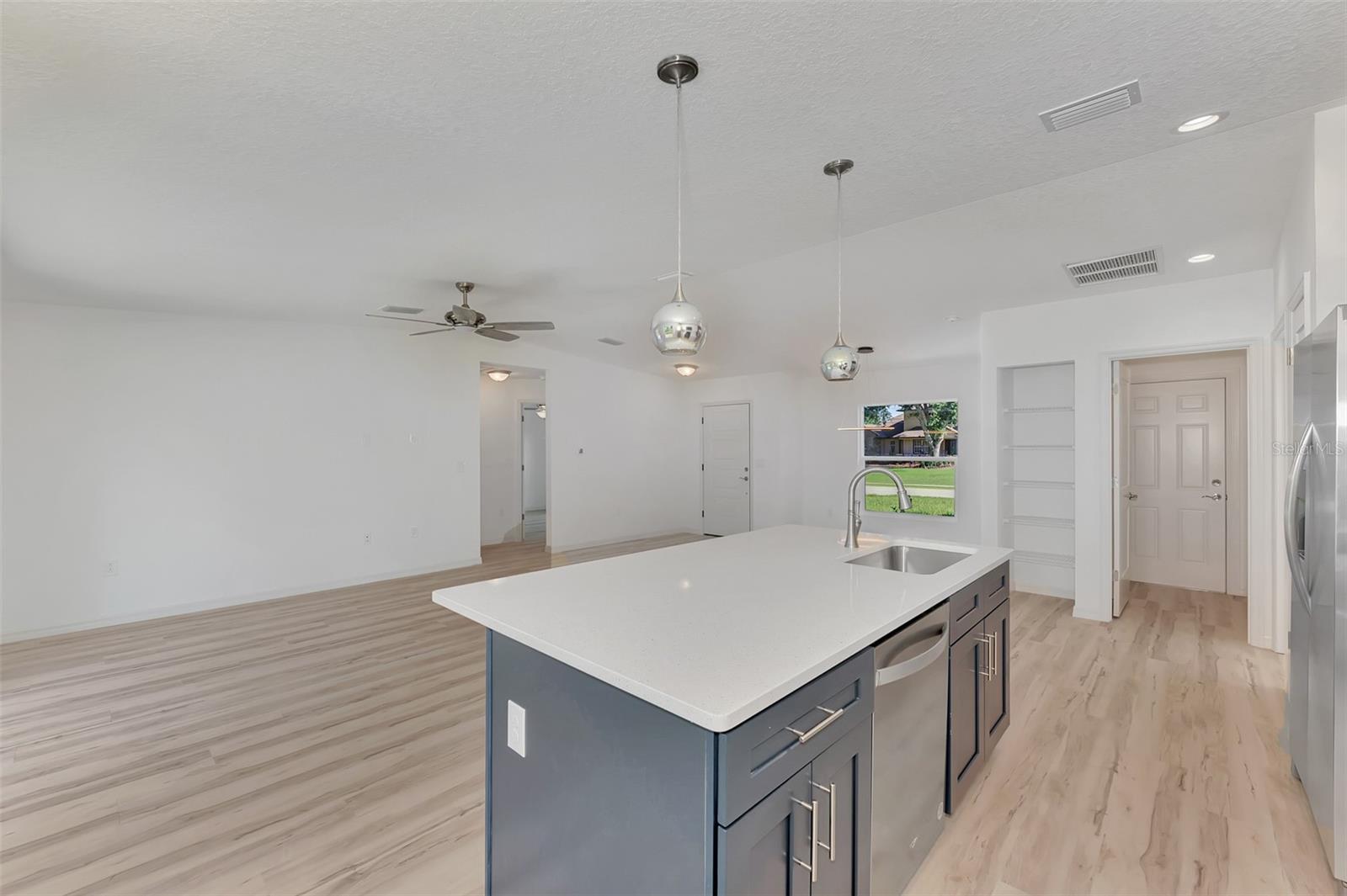 Image 20 of 41 For 4582 Enid Lane