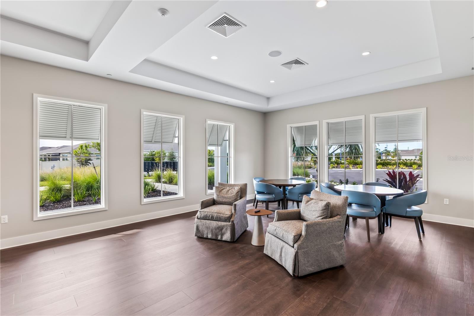 Image 25 of 41 For 16429 Bridle Ridge Street