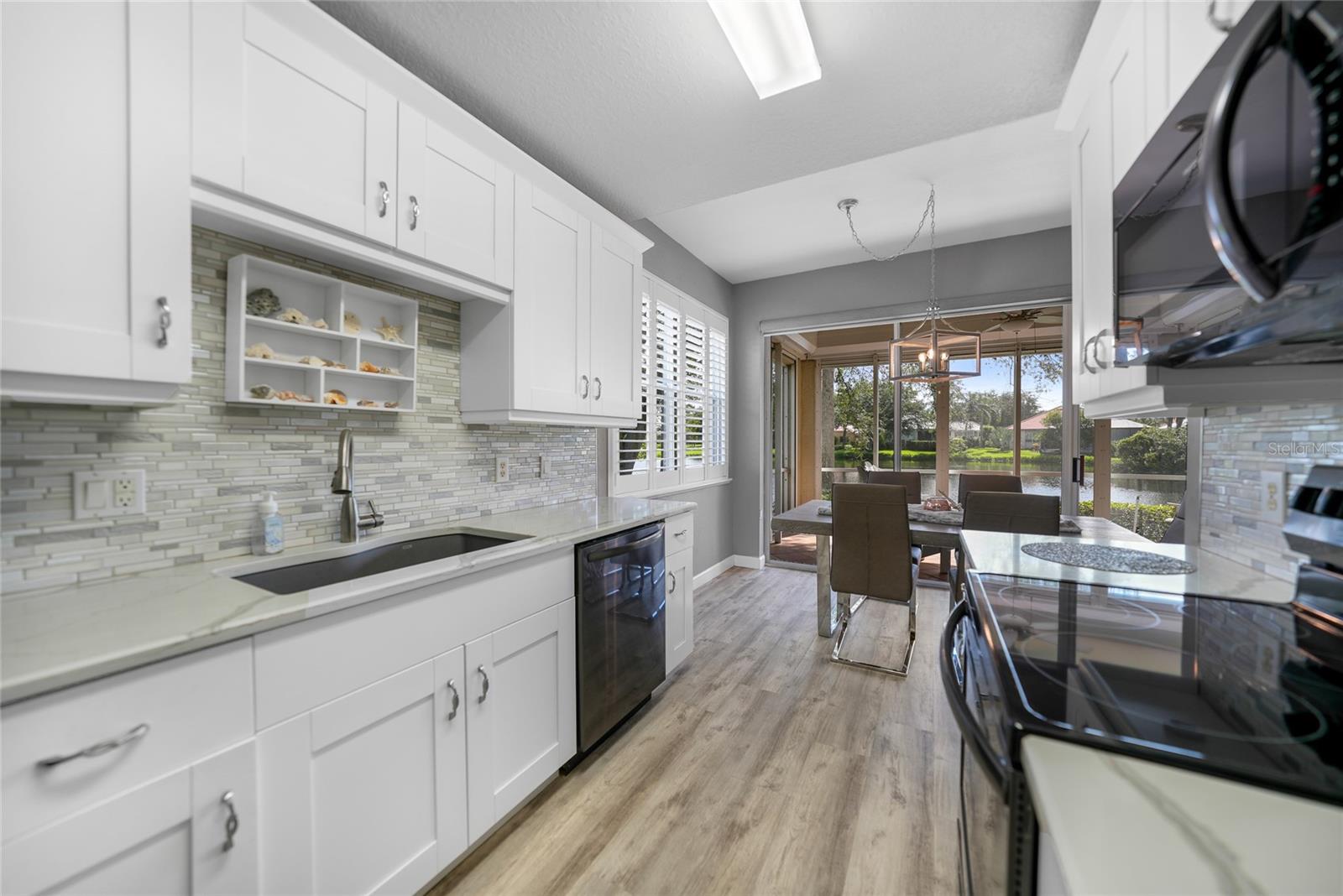 Image 10 of 91 For 3332 Grand Vista Court 101