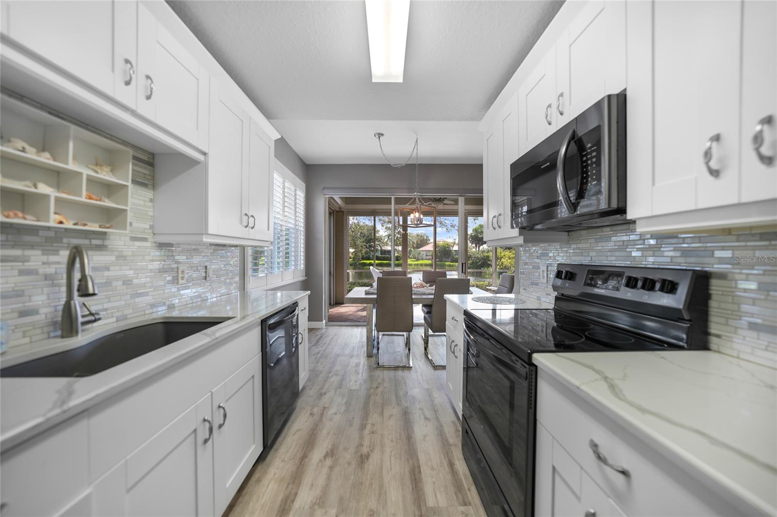Image 11 of 91 For 3332 Grand Vista Court 101