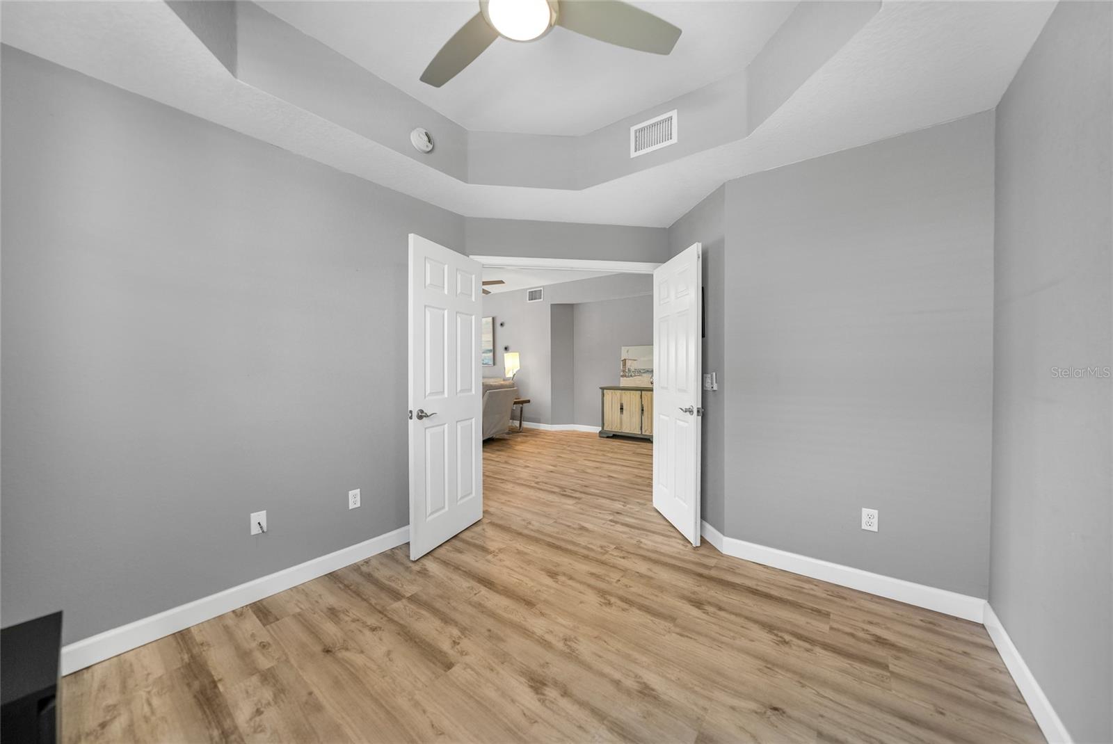 Image 31 of 91 For 3332 Grand Vista Court 101