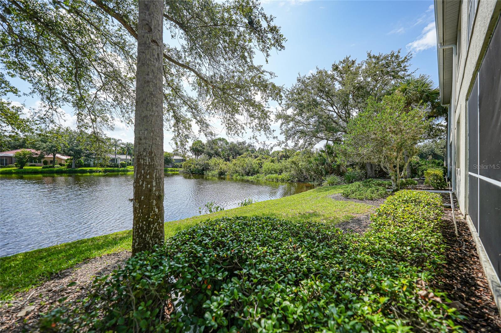 Image 38 of 91 For 3332 Grand Vista Court 101