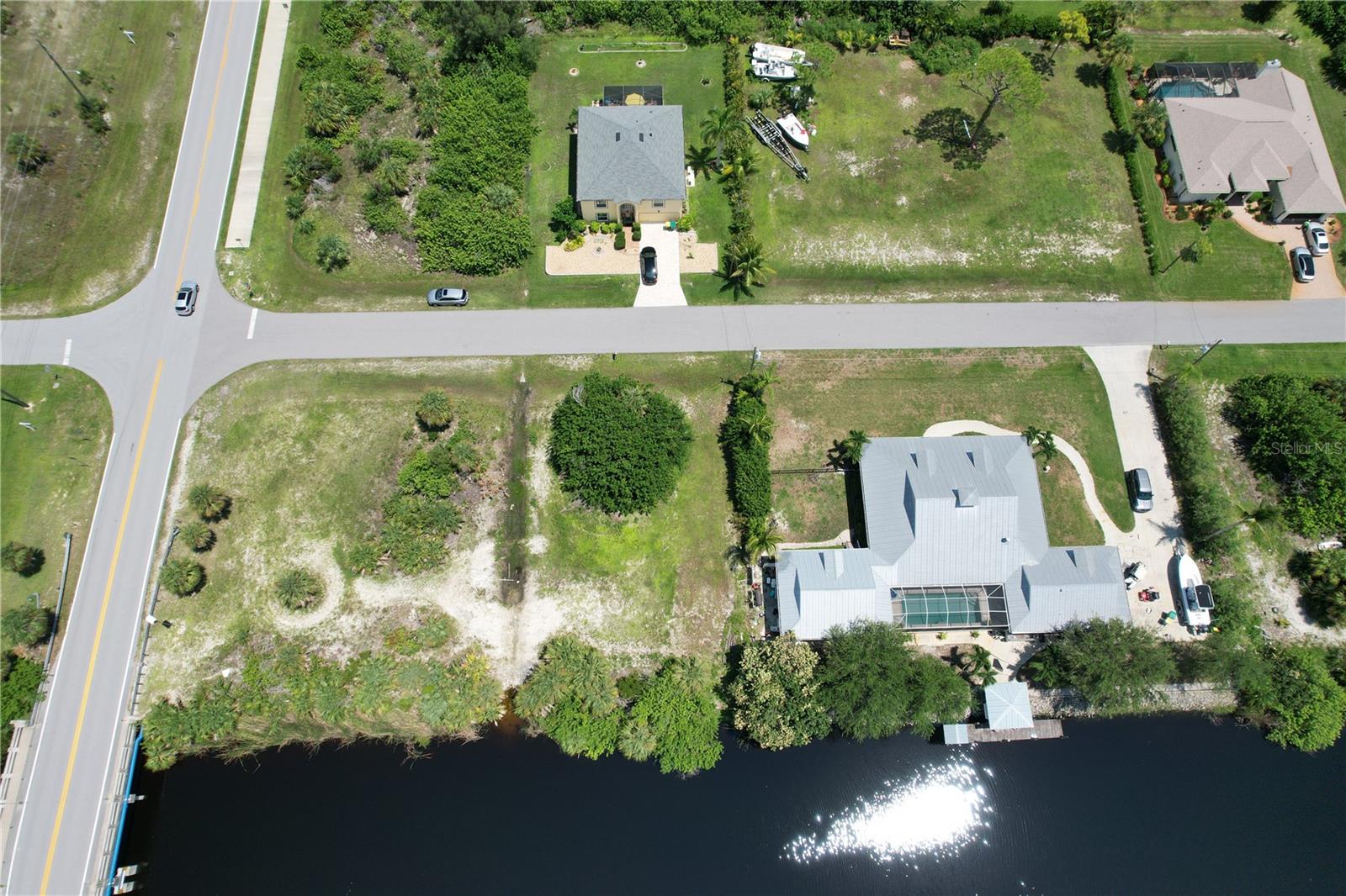 Image 11 of 32 For 14611 Ingraham Boulevard