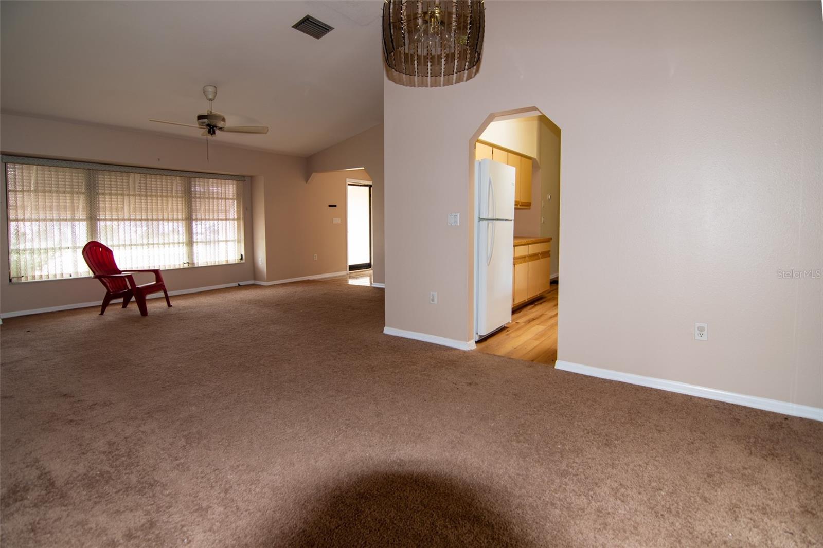 Image 4 of 17 For 1565 Dorchester Street