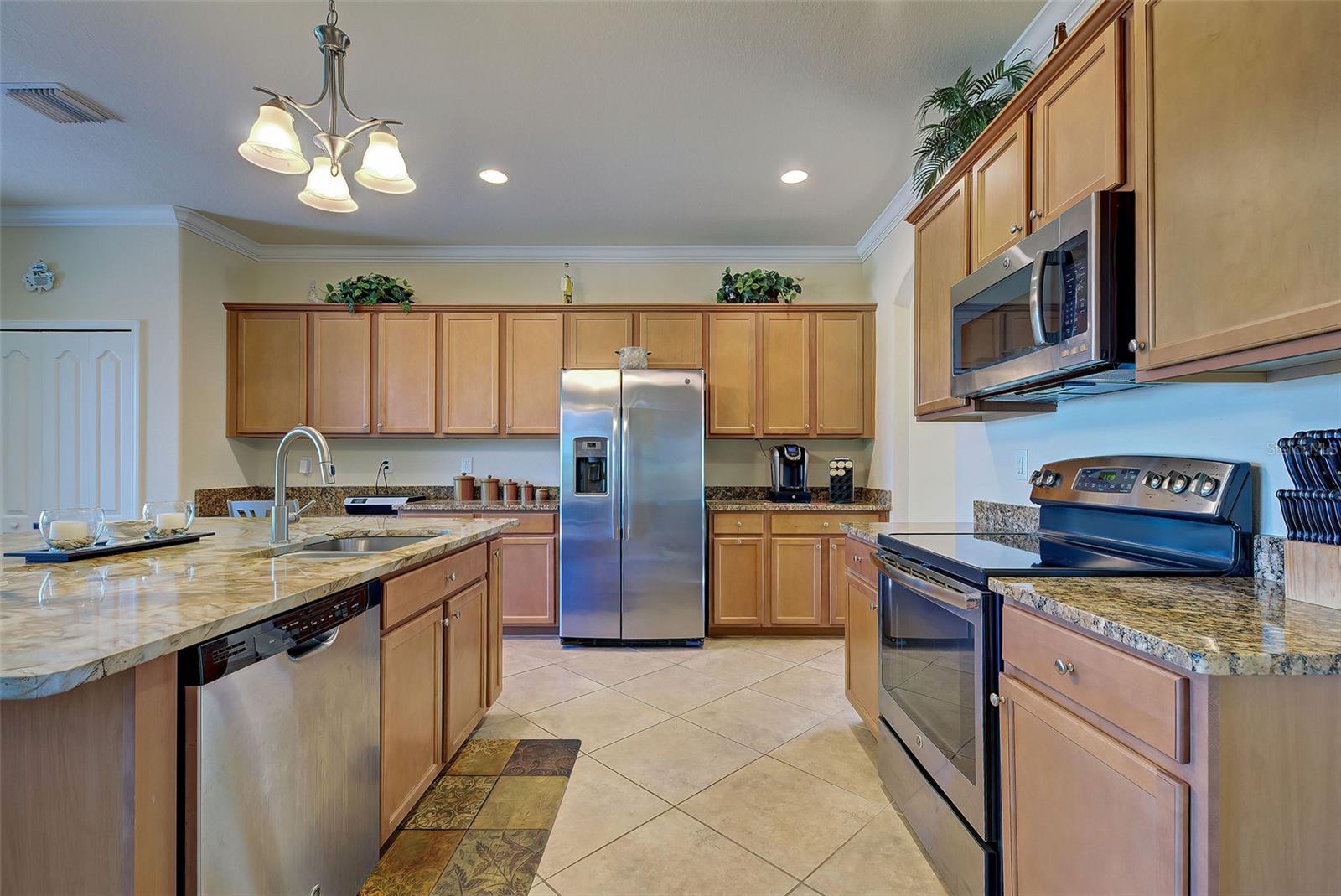 Listing photo id 24 for 12688 Richezza Drive