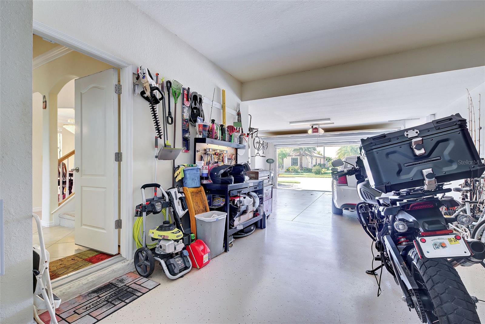 Listing photo id 59 for 12688 Richezza Drive