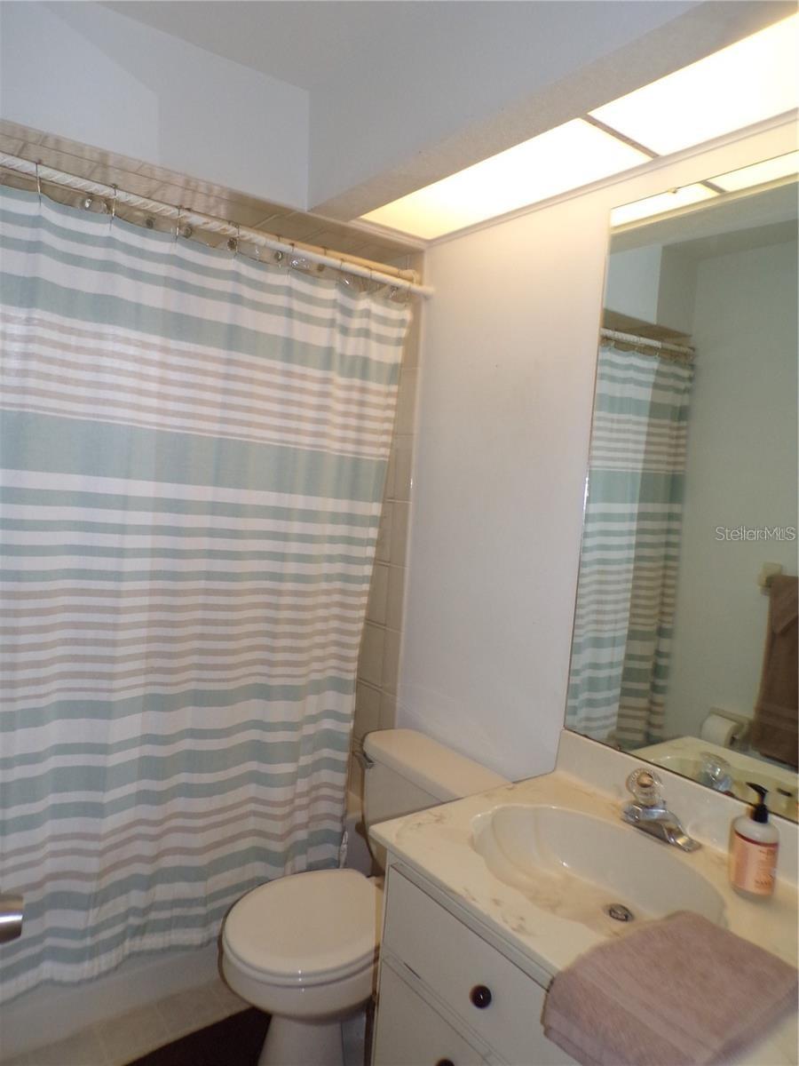 Image 18 of 21 For 1011 Tropical Avenue Nw