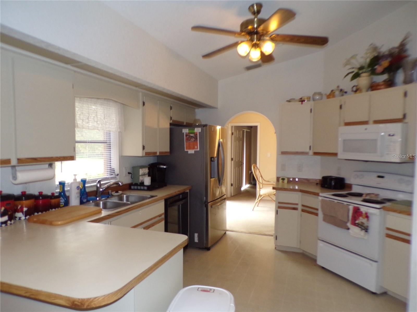 Image 3 of 21 For 1011 Tropical Avenue Nw