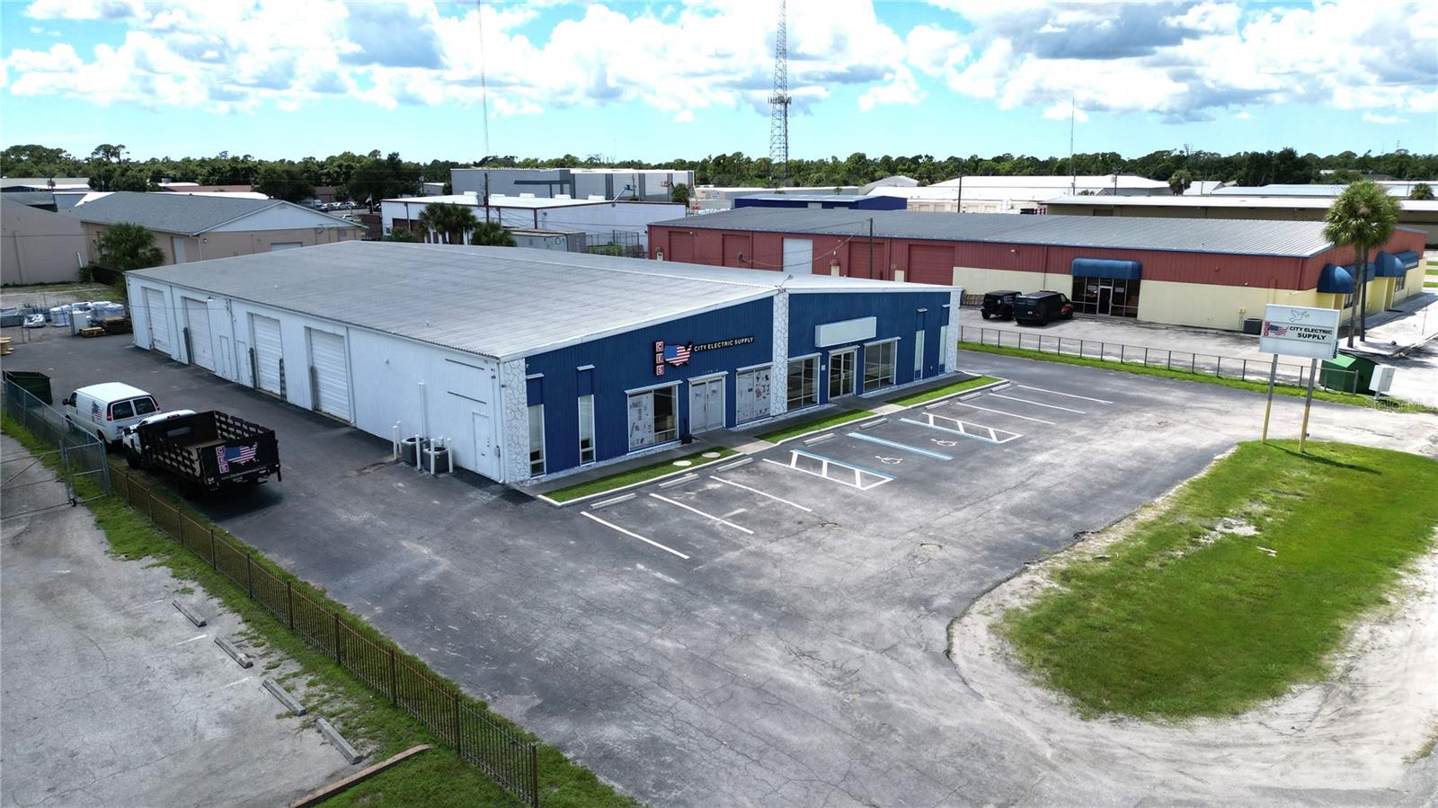 Image 3 of 12 For 1129 Tamiami Trail