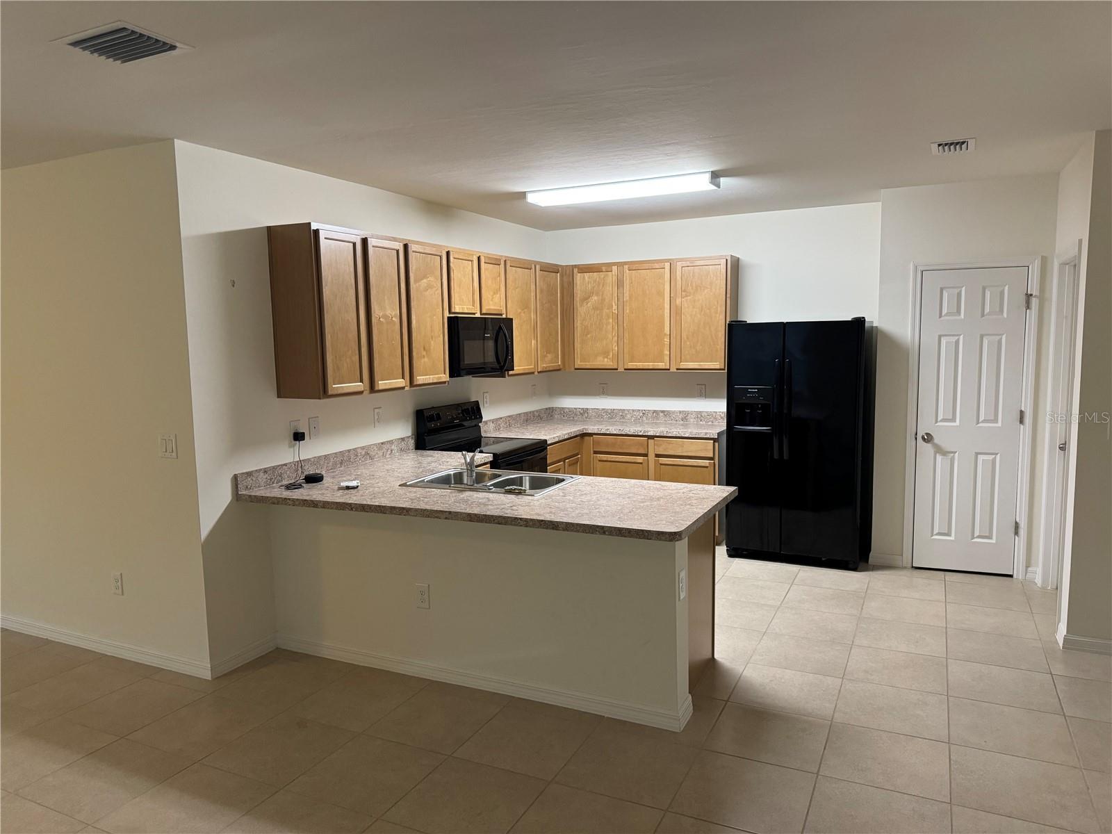 Image 7 of 17 For 7633 Lenox Circle